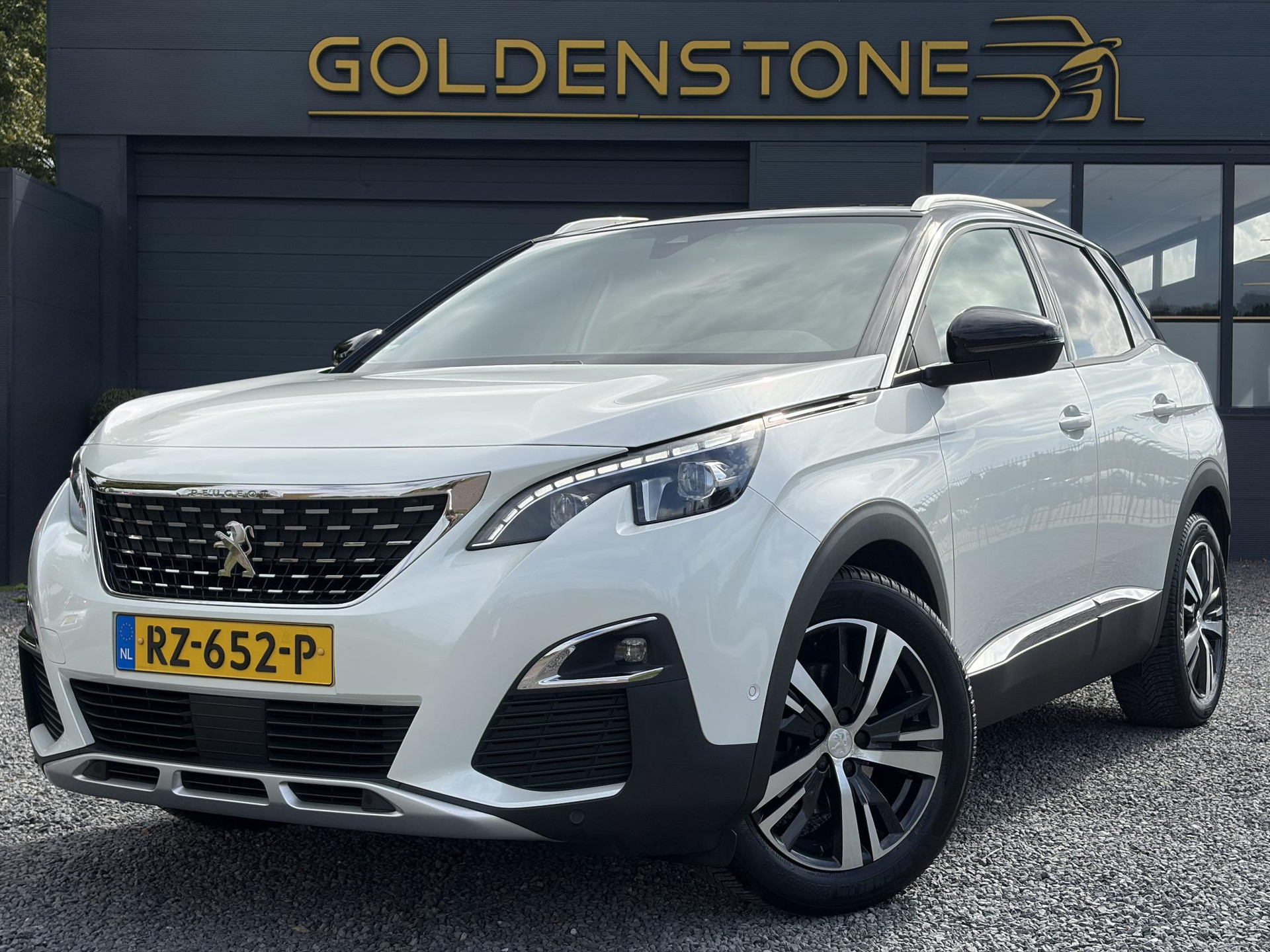 Peugeot 3008 1.2 PureTech Allure ✓1e Eigenaar✓D-riem vv 2024✓360° Camera✓Navi✓Trekhaak✓Carplay✓131pk✓Dealer Onderhouden✓Keyless✓Memory stoelen✓Halfleder✓Pdc V+A✓Stoelverw✓Dodehoeksensor✓17''Lm velgen✓N.A.P✓Apk tot 03-2027