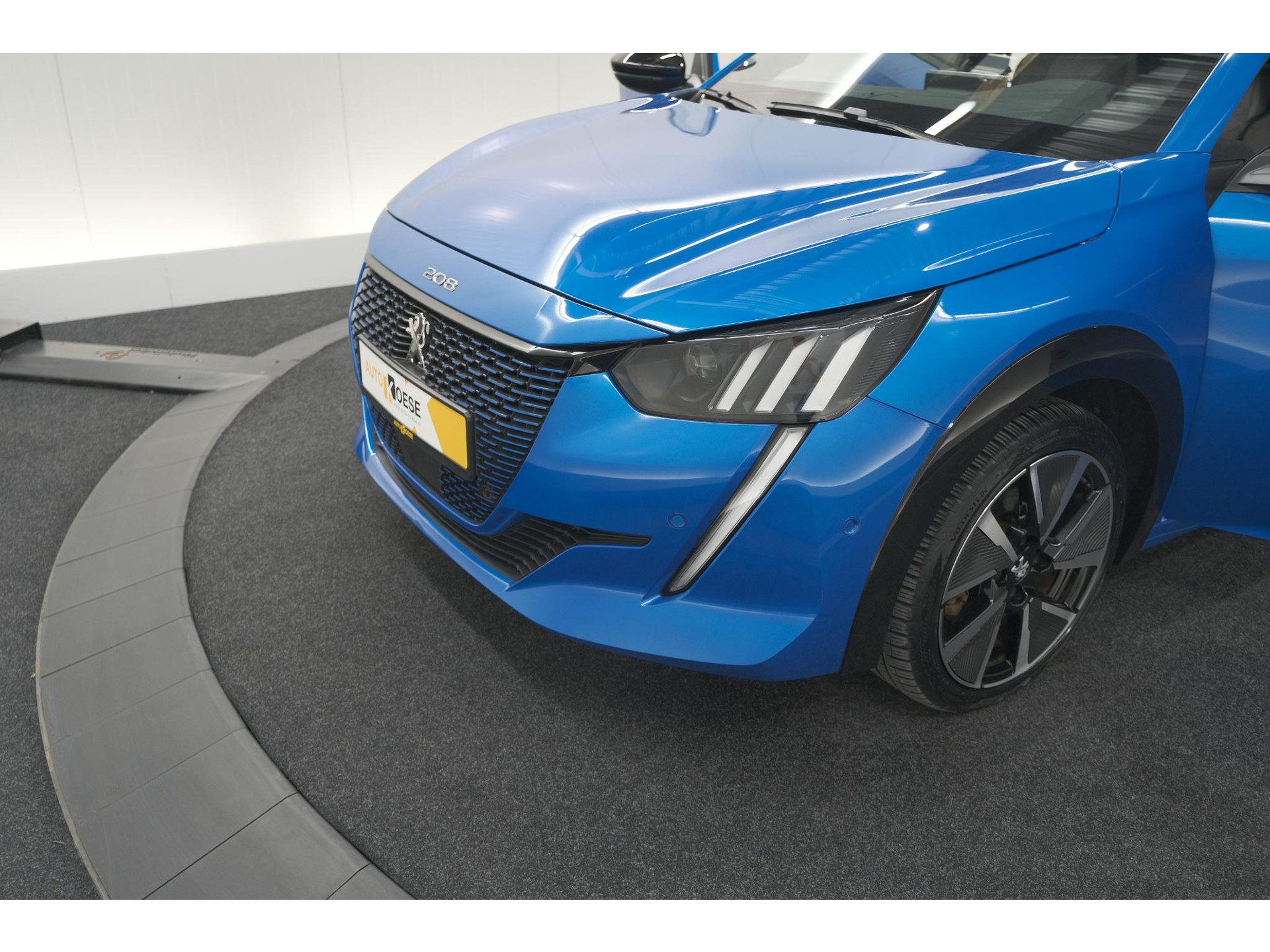 Peugeot e-208 EV GT Pack 50 kWh | Camera | Adapieve Cruise Control | Stoelverwarming | 3 FASE