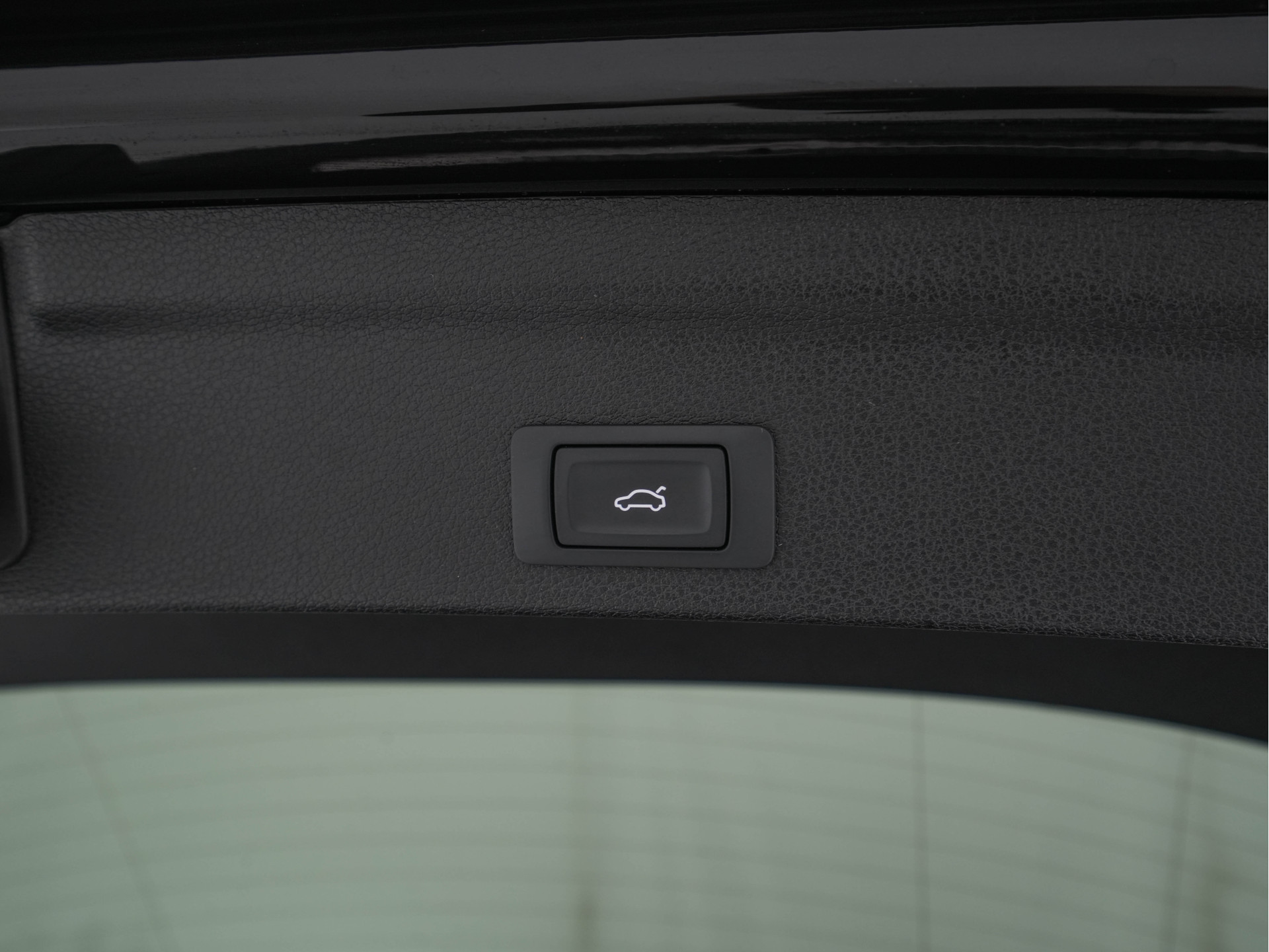 Audi Q3 Sportback 35 TFSI S-Line Edition (INCL-BTW) Aut. *LEATHER | FULL-LED | ADAPTIVE-CRUISE | DIGI-COCKPIT | NAVI-FULLMAP | CAMERA | DAB | AMBIENTLIGHT | PRIVACYGLASS | SHIFTPADDLES | ECC | PDC | 20''ALU*