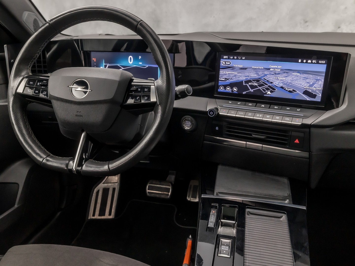 Opel Astra 1.2 Turbo Ultimate Automaat (PANORAMADAK, 1e EIGENAAR, AGR STOELEN, APPLE CARPLAY, GROOT NAVI, MEMORY SEATS, 360 CAMERA, STUUR/STOELVERWARMING, LEDER/ALCANTARA, CRUISE, NIEUWSTAAT)
