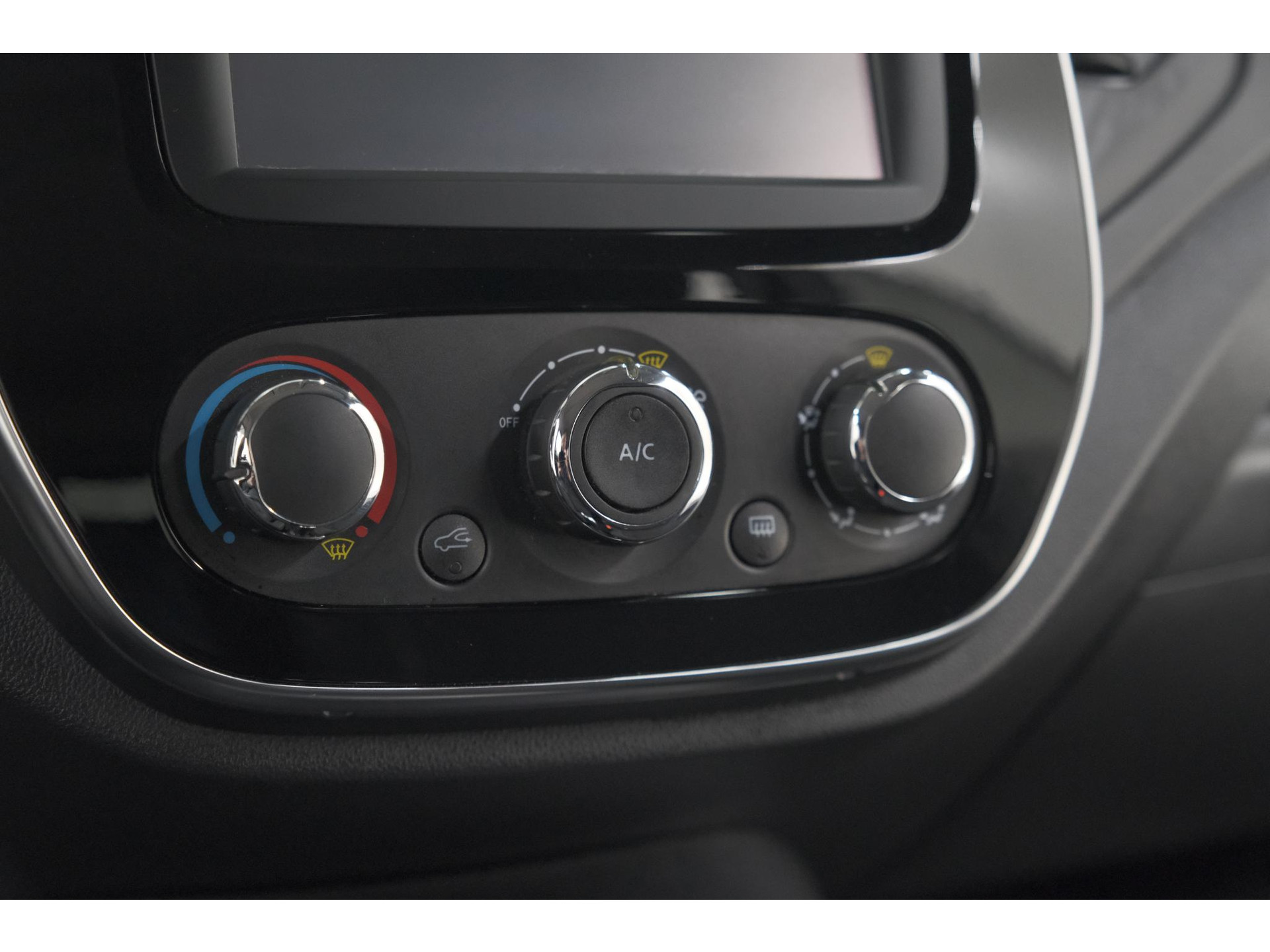 Renault Captur TCe 90 Limited | Trekhaak | Navigatie | Parkeersensoren