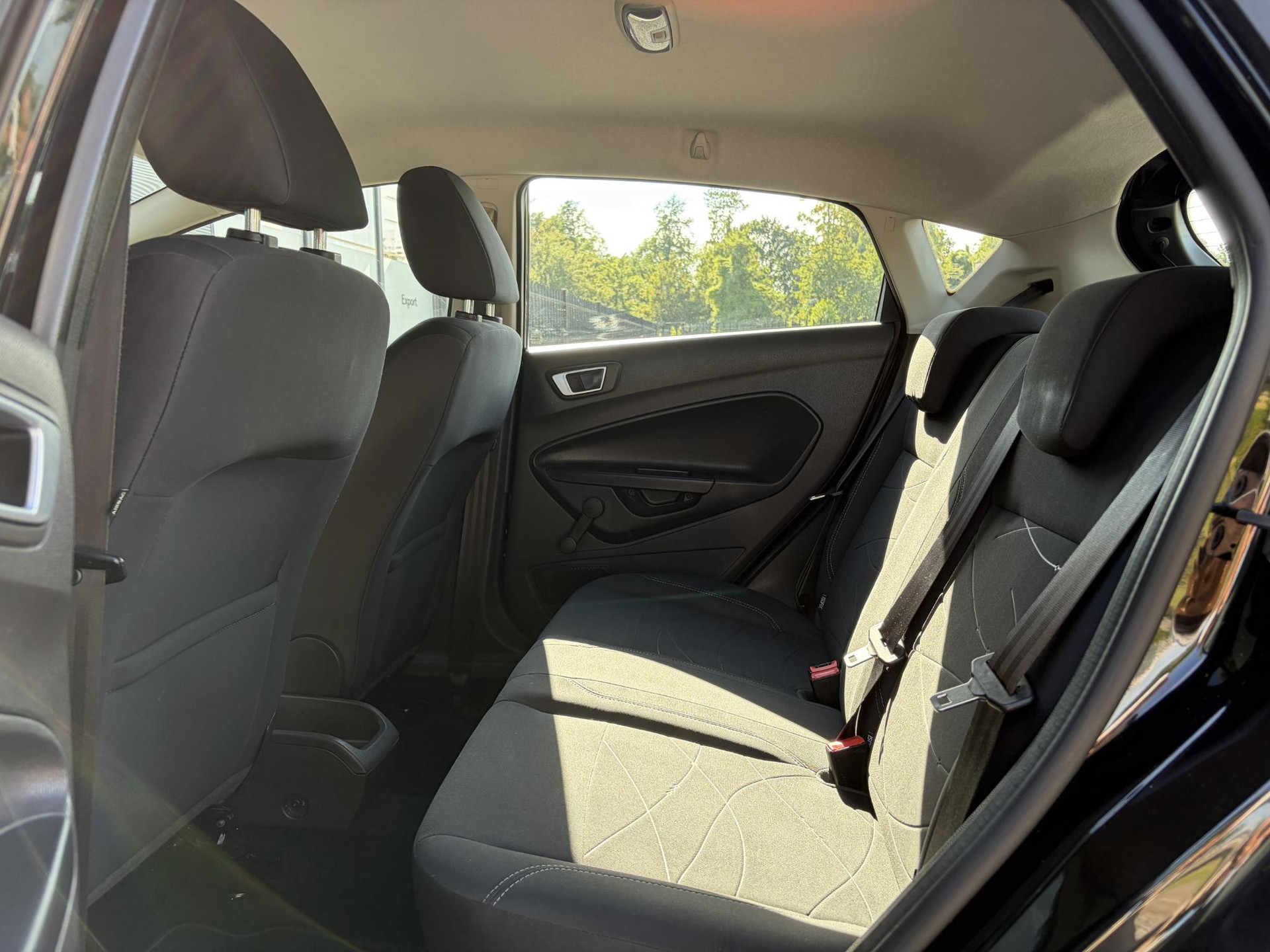 Ford Fiesta 1.0 Style Navi,Airco,5 Deurs,N.A.P,Zeer Zuinig,Apk tot 11-2026