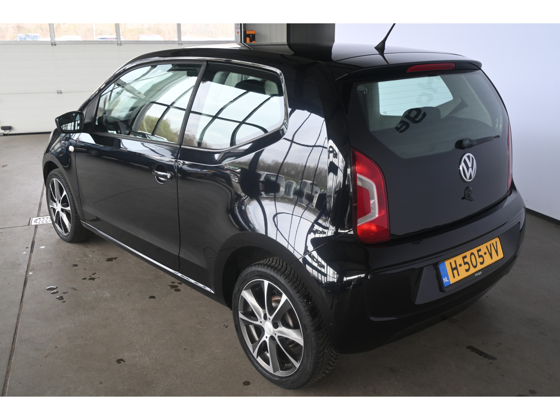 Volkswagen Up! 1.0 Move Up! Airco Elektrisch Pakket! Lichtmetaal All in Prijs! Inruil Mogelijk!