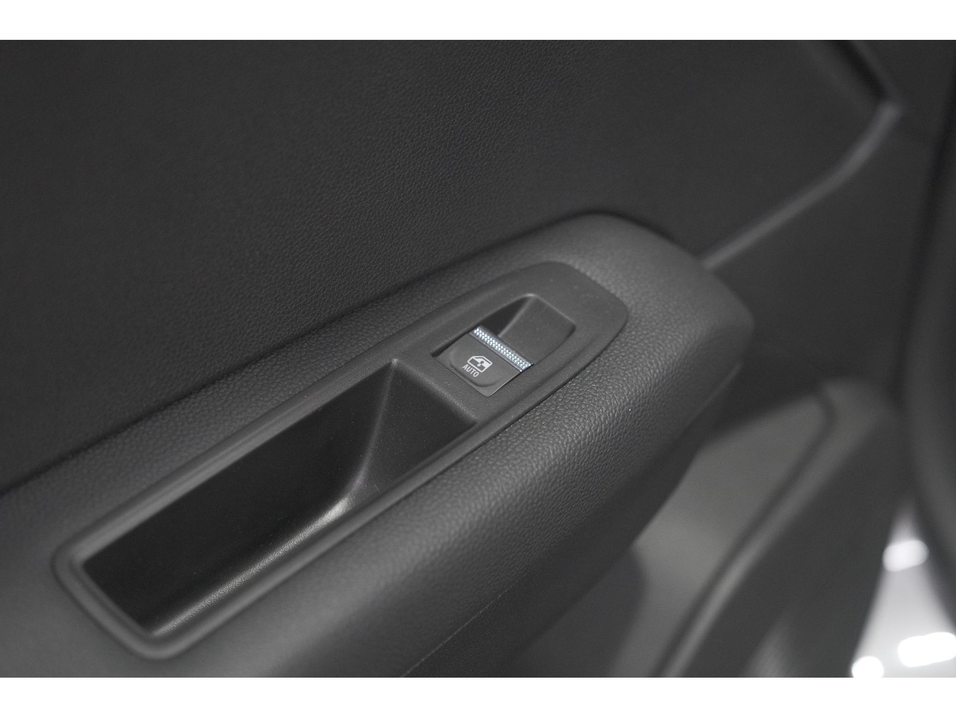 Renault Captur Mild Hybrid 160 EDC Techno | Camera | Navigatie | Apple Carplay | Pack Full Screen