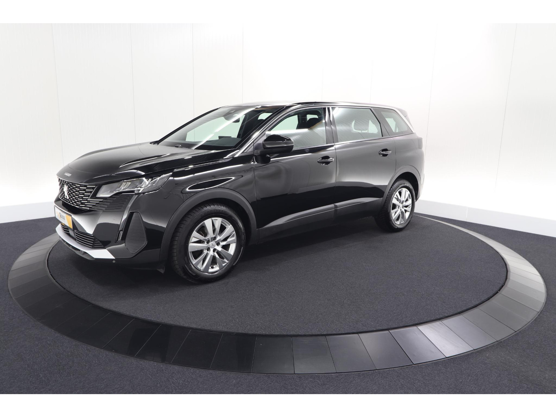 Peugeot 5008 PureTech 130 EAT8 Active Pack Business | 7 Zitplaatsen | Camera | Navigatie | Apple Carplay | Parkeersensoren