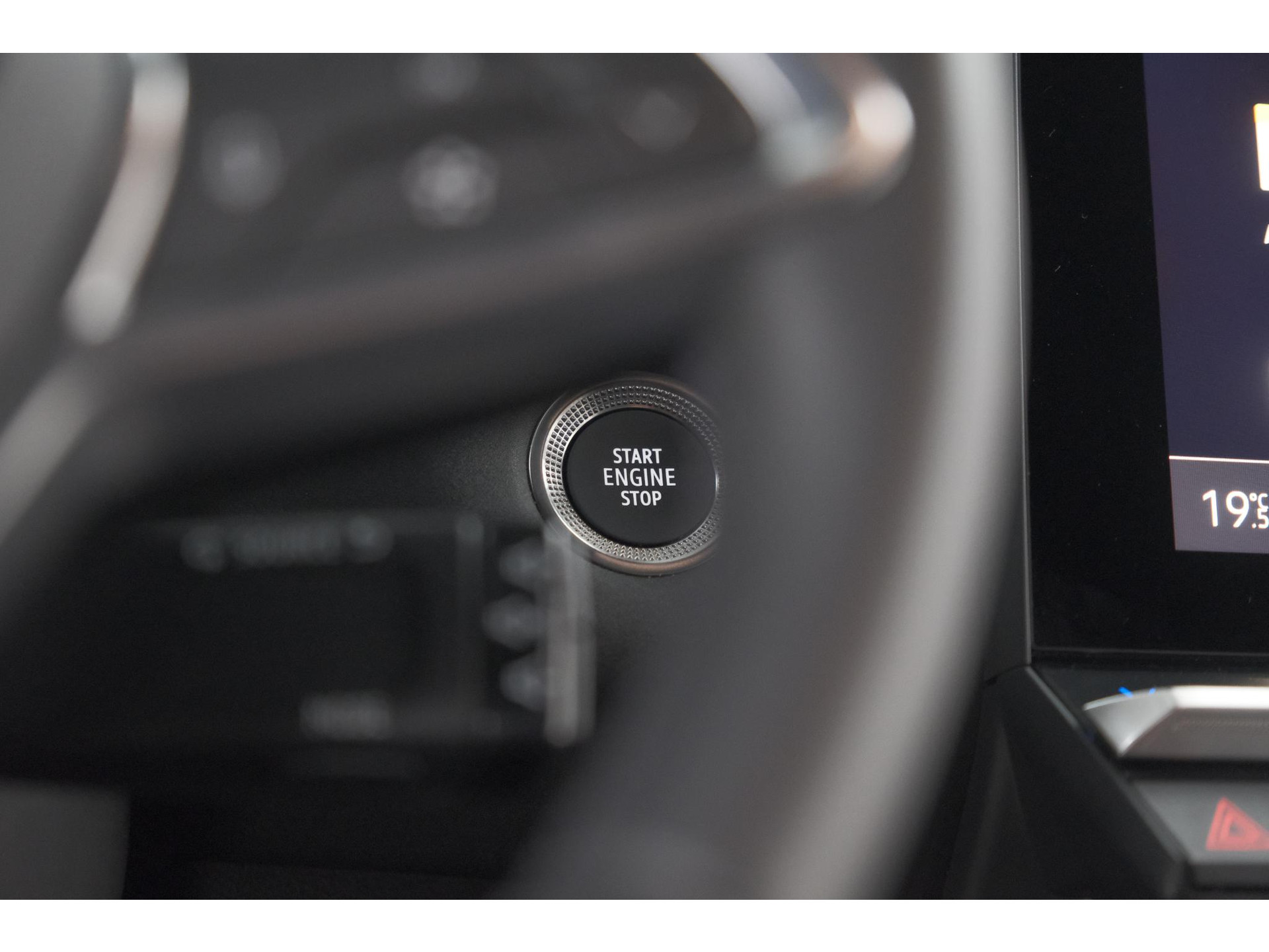 Renault Captur 1.6 E-Tech full hybrid 145 techno | Camera | Navigatie | Apple Carplay | Parkeersensoren