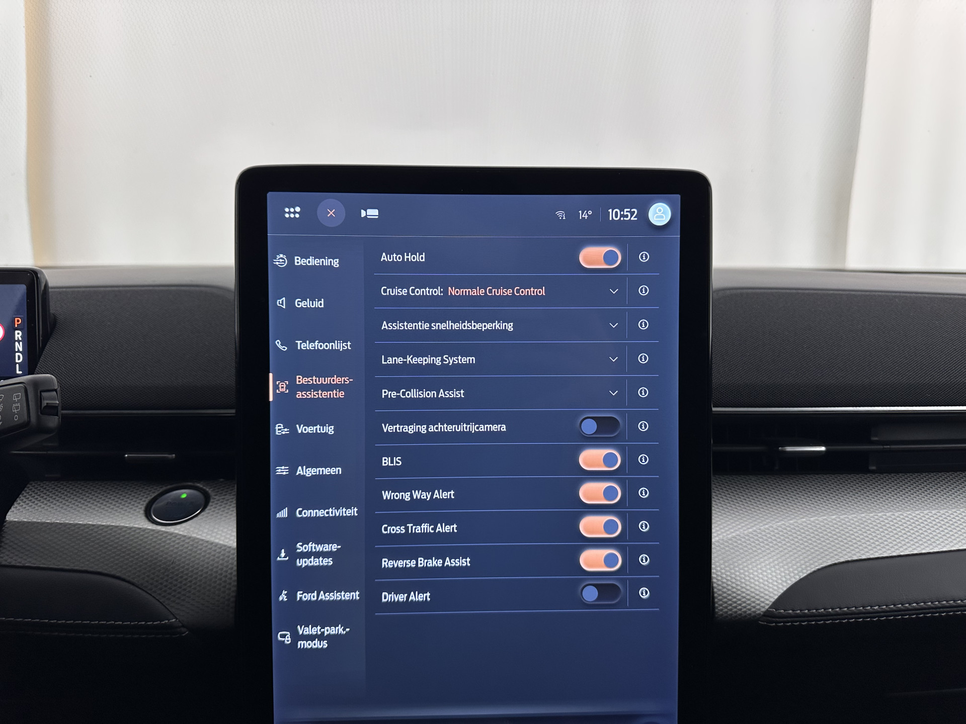 Ford Mustang Mach-E RWD 75 kWh [ 3-Fase-11kW] {SOH-89%} (INCL-BTW) *LEATHER | FULL-LED | DAB | DIGI-COCKPIT | KEYLESS | NAVI-FULLMAP | CARPLAY | HEATED-COMFORTSEATS | TOPVIEW | ADAPTIVE-CRUISE | PRIVACYGLASS | 18'' ALU*