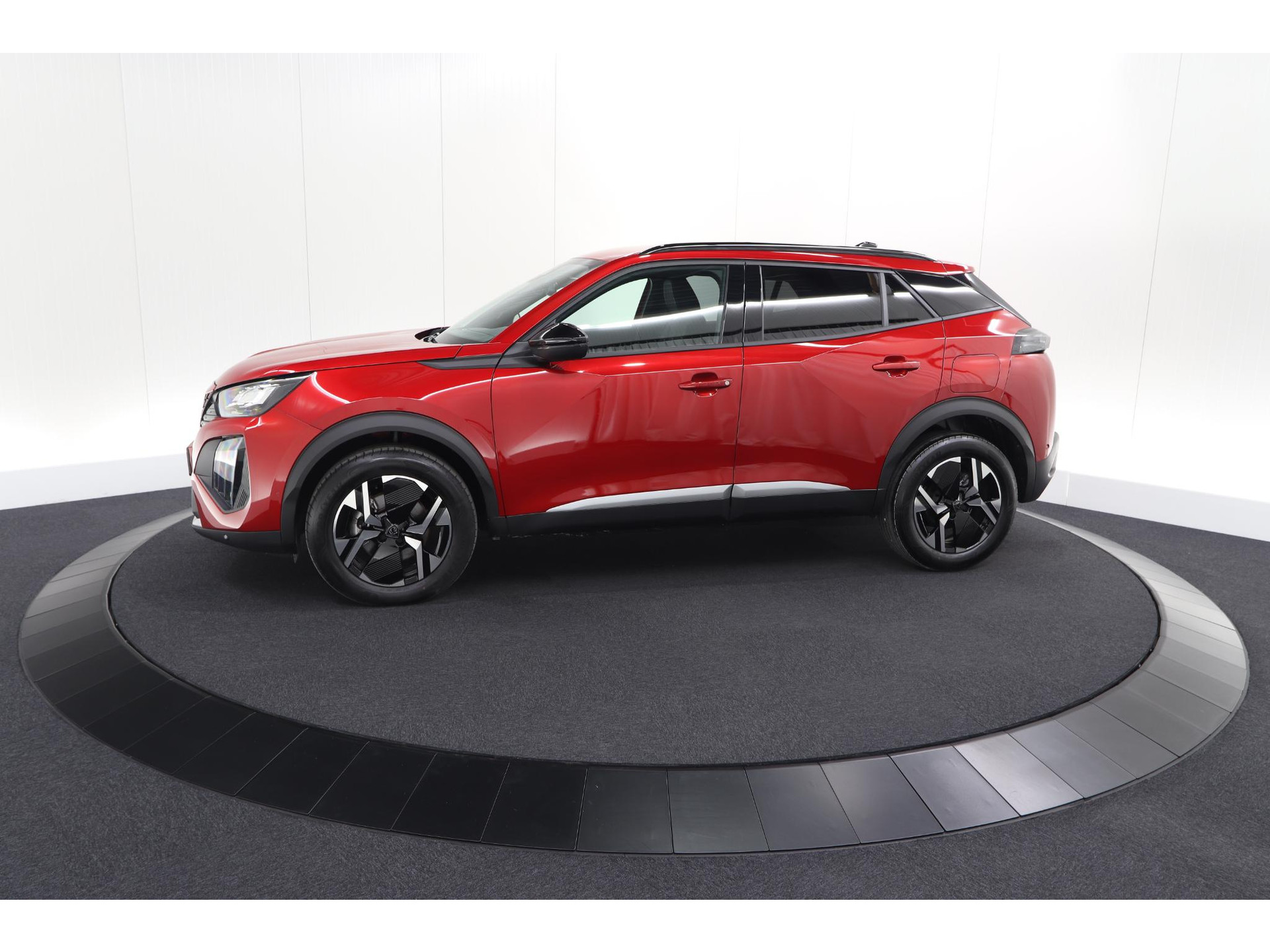 Peugeot 2008 Hybrid 145 e-DCS Allure | 360 Camera | Adaptieve Cruise Control | Navigatie | Dodehoekdetectie