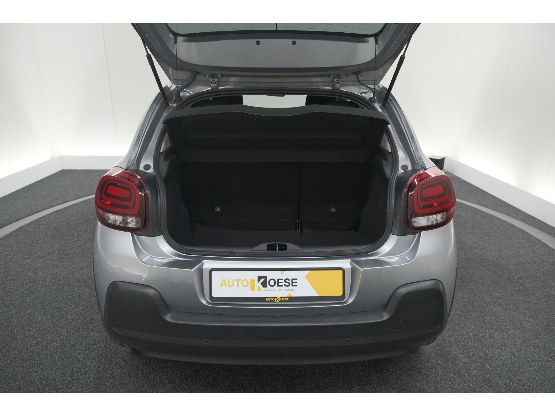 Citroen C3 PureTech 110 EAT6 Max | Apple Carplay | Parkeersensoren | Climate Control | 16 Inch Lichtmetalen Velgen