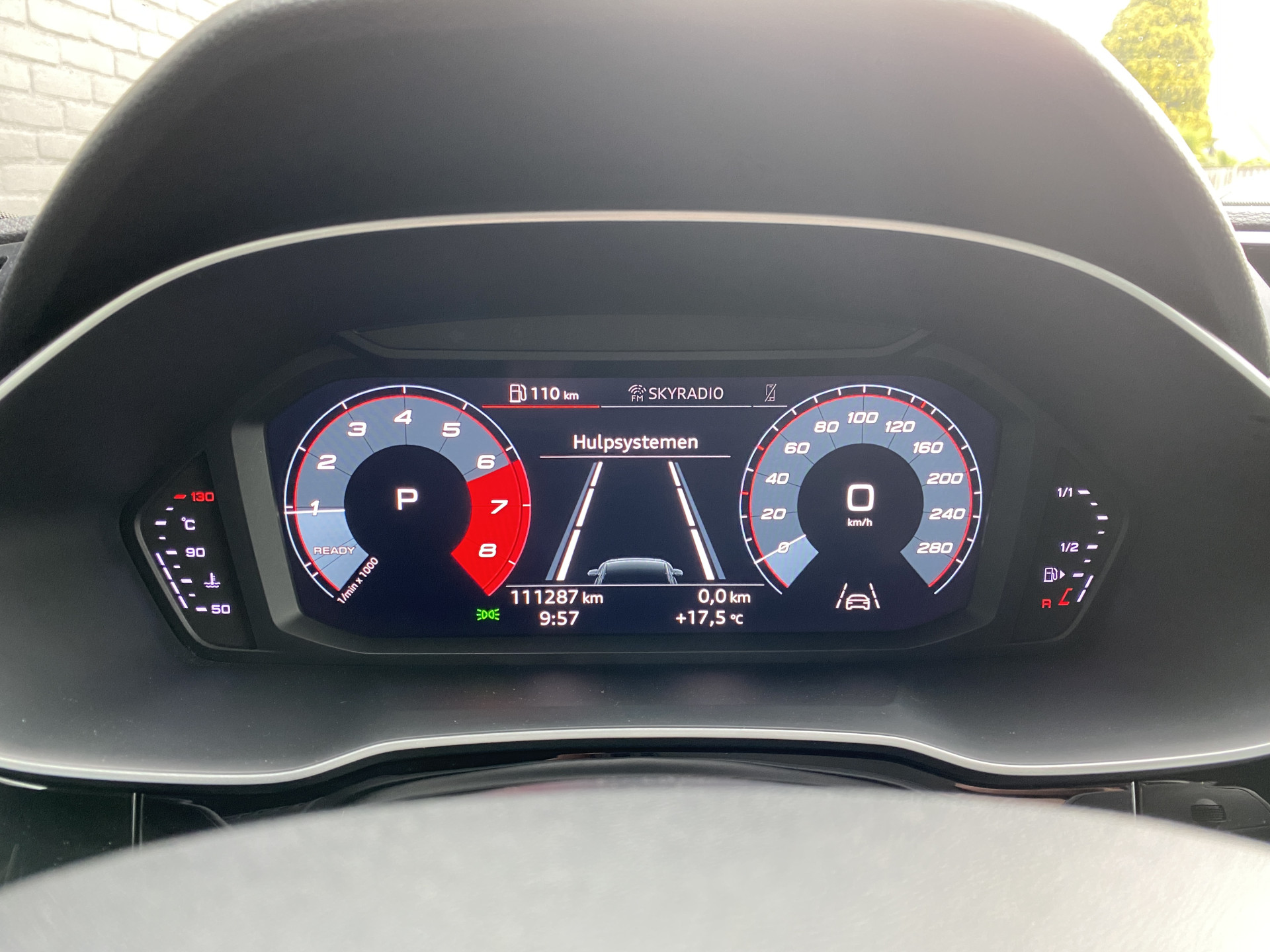 Audi Q3 35 TFSI 150 pk S Line AUT. | zwart optiek | 20'' lichtmetalen velgen | adaptieve cruise | sportstoelen | apple carplay | led kopl.