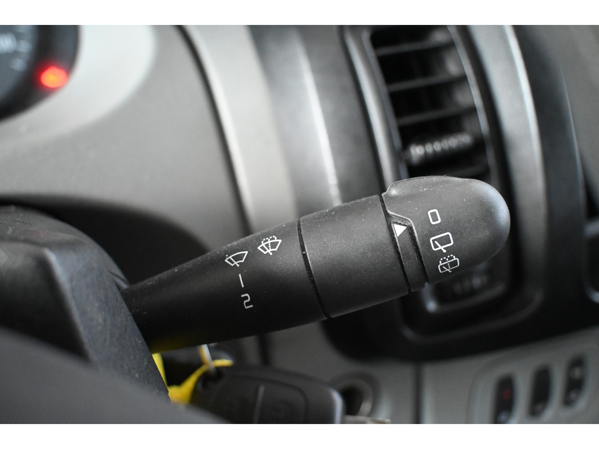 Opel Vivaro Combi 2.5 CDTI L1H1 Automaat 9 Persoons Airco Trekhaak Rijklaarprijs! Inruil Mogelijk!