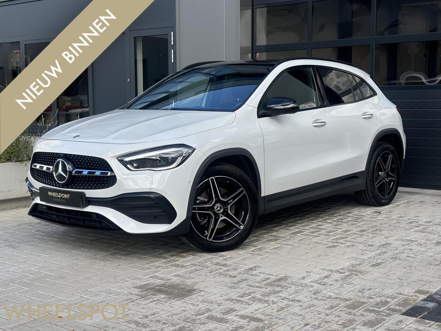 Mercedes GLA-klasse 250 e AMG|Pano|Sfeer|CarPlay|Stoelverwar