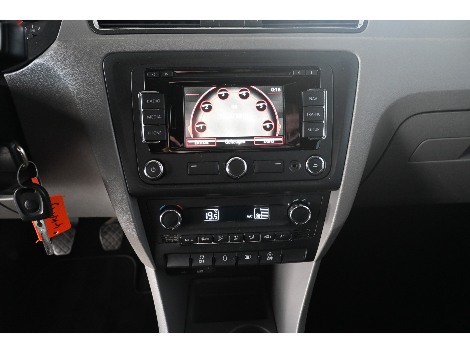SEAT Toledo 1.2 TSI Businessline High Clima Navigatie Cruise Control Goed Onderhouden! Inruil Mogelijk!