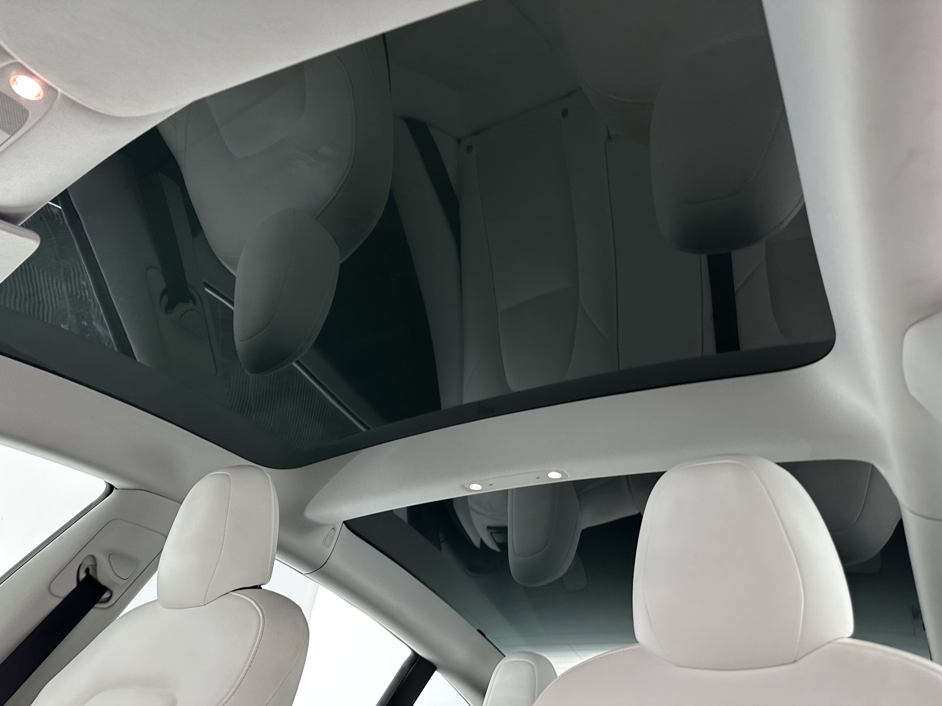 Tesla Model 3 ⚠️HV-BATTERY-DEFECT⚠️ Long Range AWD 75 kWh [ 3-Fase ] {SOH-86%} (INCL-BTW) Aut. *PANO | AUTOPILOT | LEATHER | KEYLESS | FULL-LED | MEMORY-PACK | TOPVIEW | DAB | CARPLAY | DIGI-COCKPIT | LANE-ASSIST | COMFORTSEATS | 19"ALU*