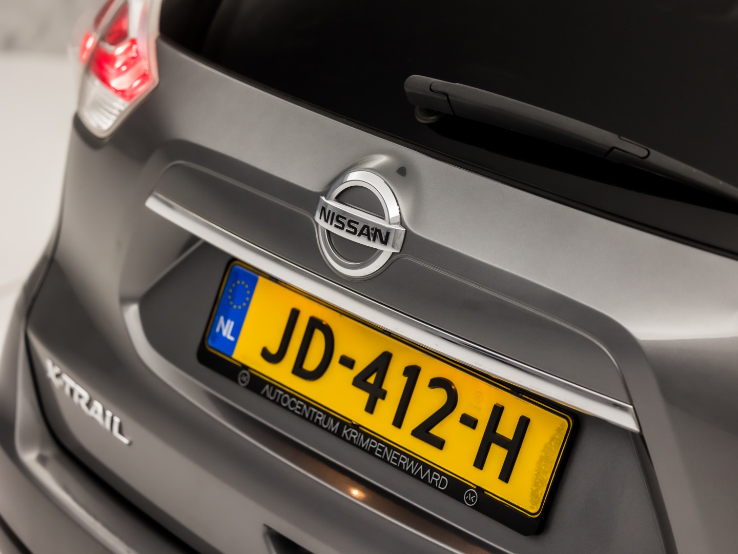 Nissan X-Trail 1.6 DIG-T Tekna 7 Persoons 163Pk (PANORAMADAK, TREKHAAK, NAVIGATIE, 360 CAMERA, LEDER, STOELVERWARMING, SPORTSTOELEN, GETINT GLAS, CRUISE, NIEUWSTAAT)