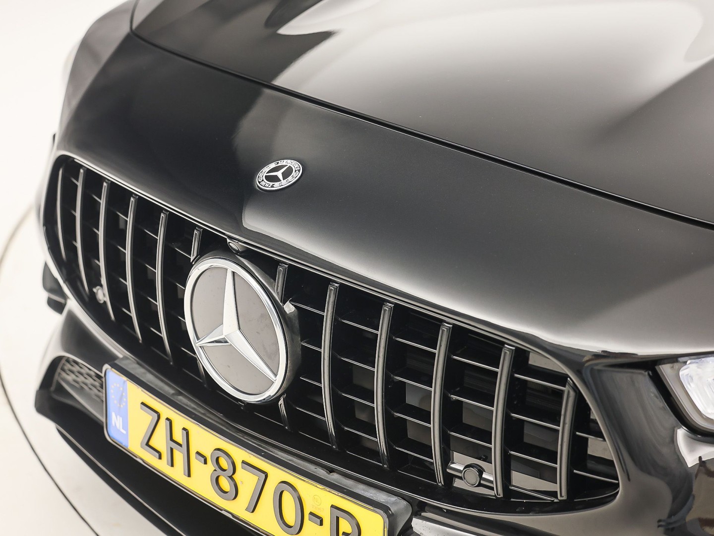 Mercedes-Benz CLA-Klasse 200 AMG Sport 163Pk Automaat (PANORAMADAK, GROOT NAVI, LEDER, CAMERA, SPORTSTOELEN, GETINT GLAS, STOELVERWARMING, NIEUWSTAAT)