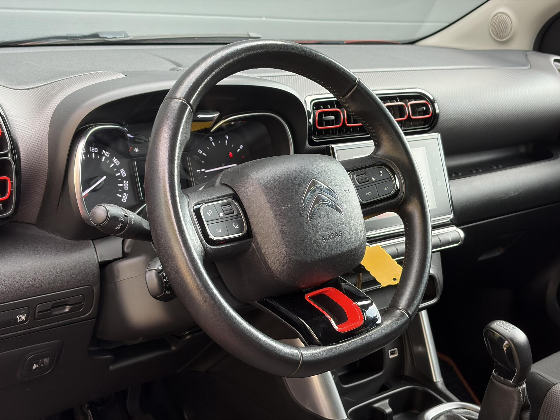Citroen C3 Aircross 1.2 PureTech S&S Feel ✓2e Eigenaar✓Trekhaak✓110pk✓Clima✓Cruise✓Lm velgen✓Pdc V+A✓N.A.P✓Rijstrooksensor✓Apk tot 08-2027