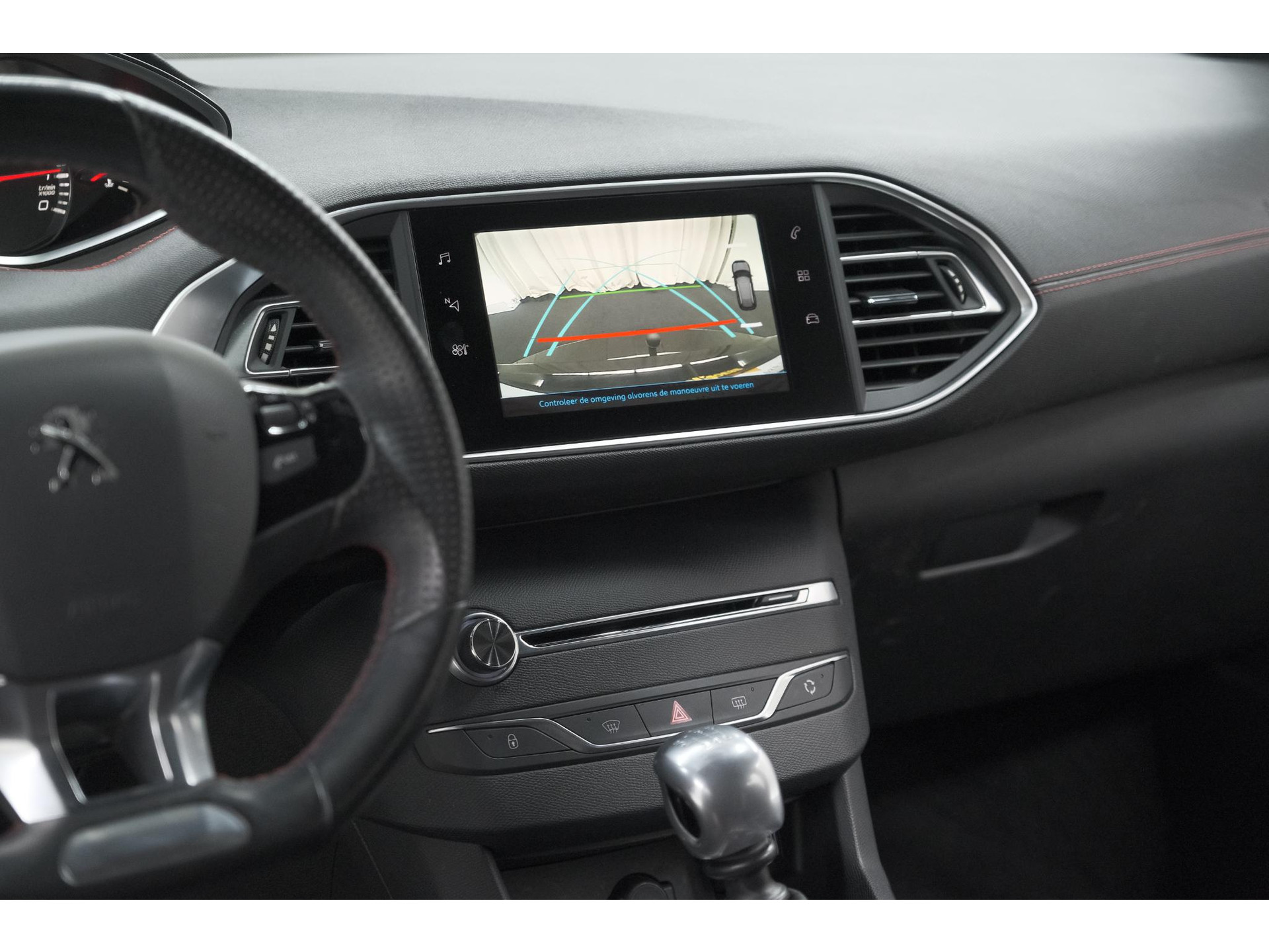 Peugeot 308 SW PureTech 130 GT-line | Trekhaak | Panoramadak | Camera | Alcantara Bekleding | Dodehoekdetectie