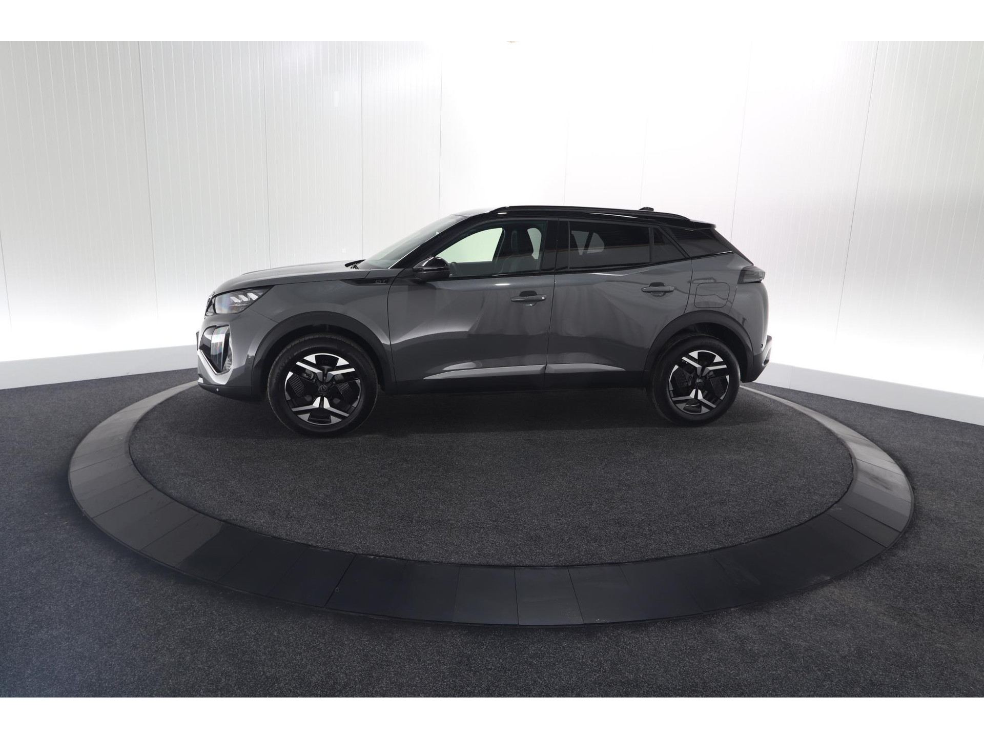Peugeot 2008 PureTech 130 EAT8 GT | 360 Camera | Stoelmassage | Adaptieve Cruise Control | Dodehoekdetectie