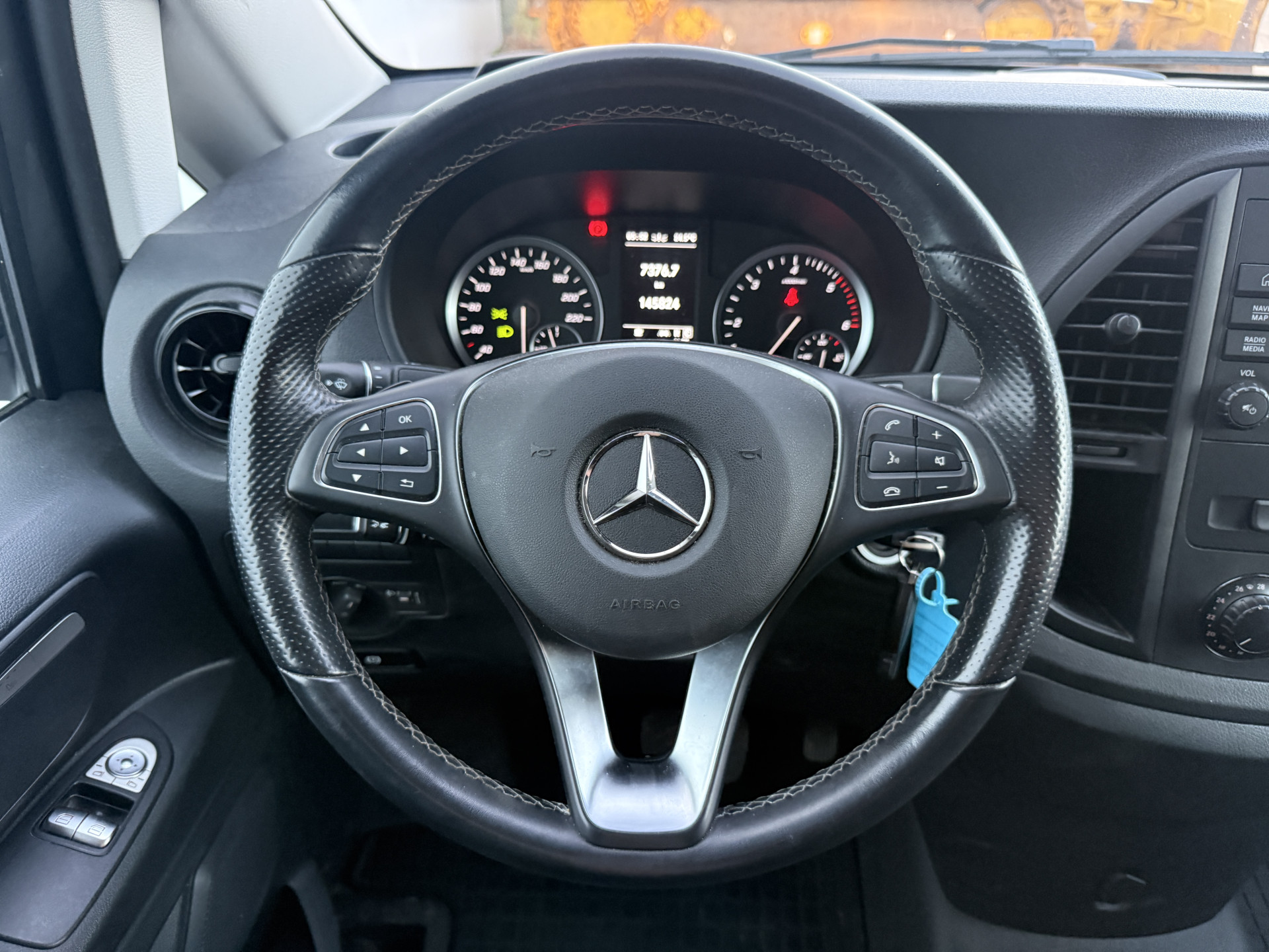 Mercedes-Benz Vito 114 1.9 CDI Automaat L2H1 Climate Control Cruise Control Parkeersensoren V+A Kastwand Inbouw