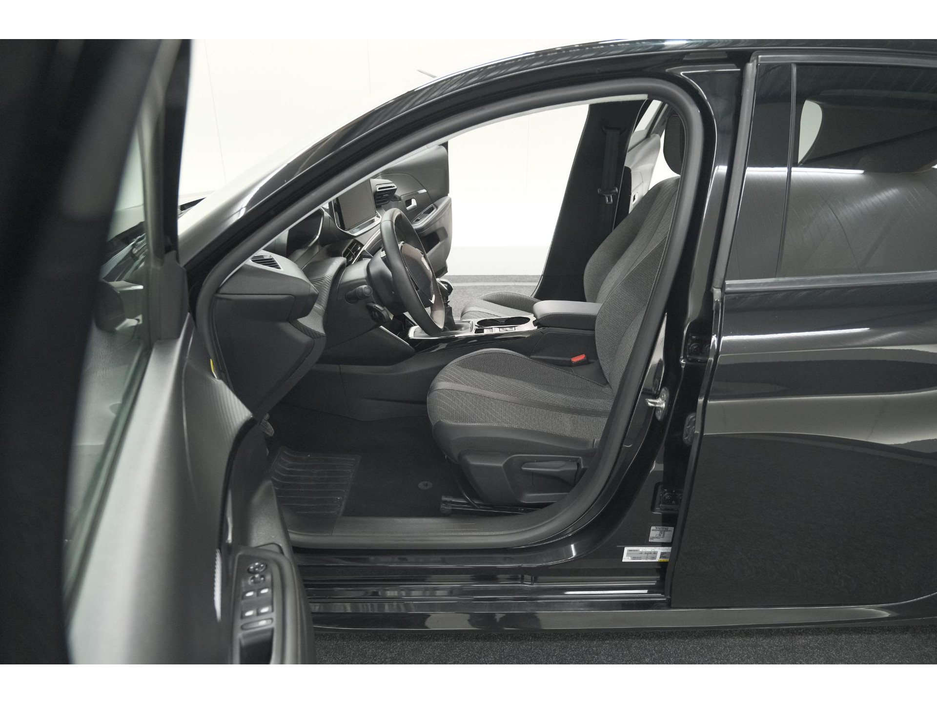 Peugeot 208 PureTech 100 Allure | Parkeersensoren | Navigatie | Apple Carplay