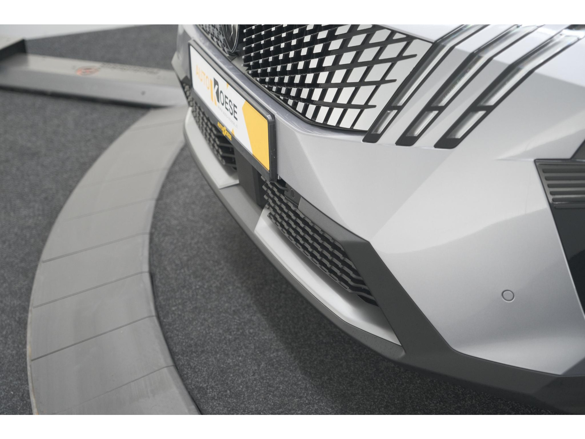 Peugeot 5008 HYbrid 145 e-DCS6 GT | Panoramadak | Camera | Elektrische Achterklep | Adaptieve Cruise Control