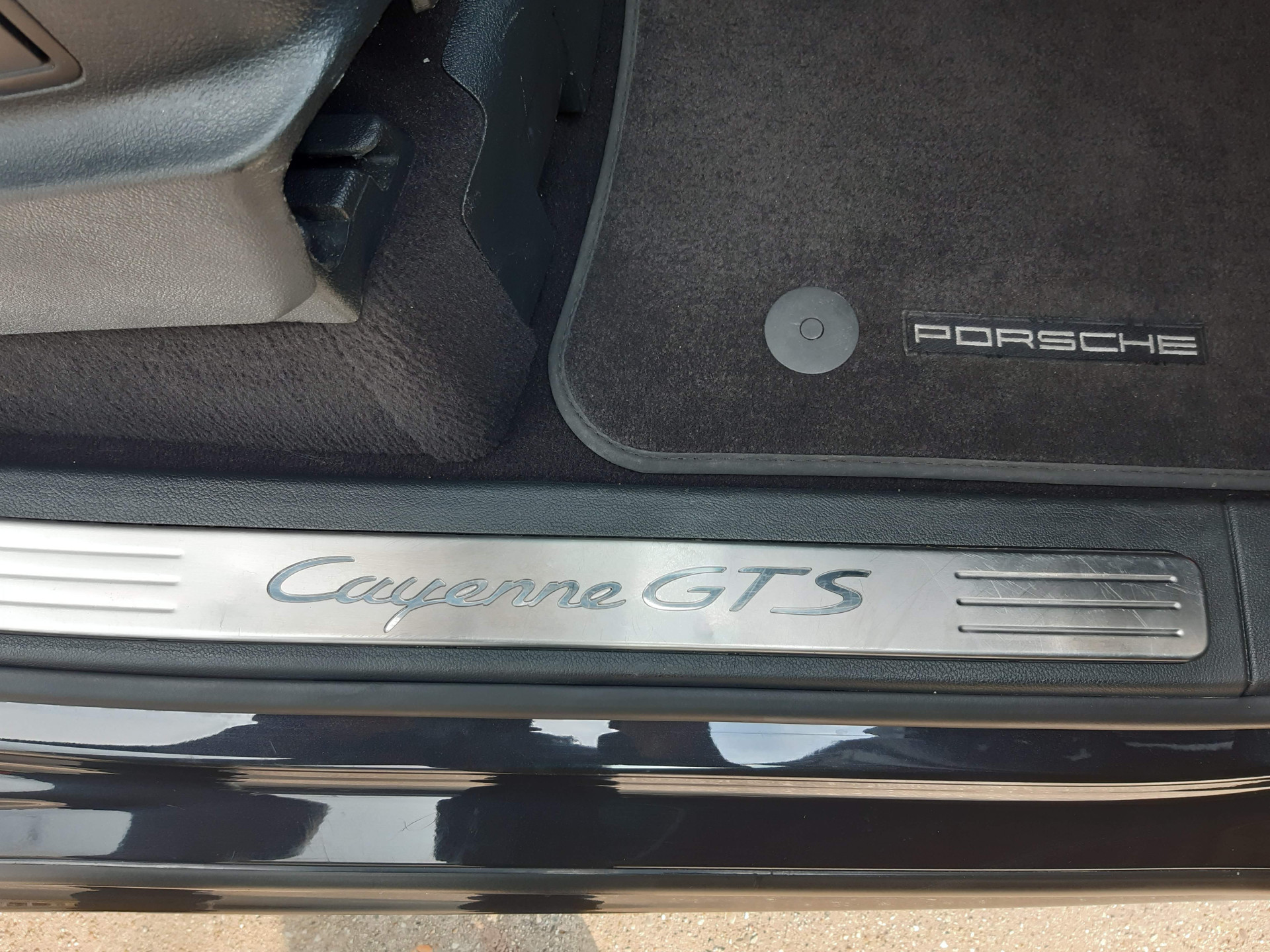 Porsche Cayenne GTS Uniek Exemplaar met lage kilometers Volledige onderhoudshistorie van Porsche-dealer beschikbaar,