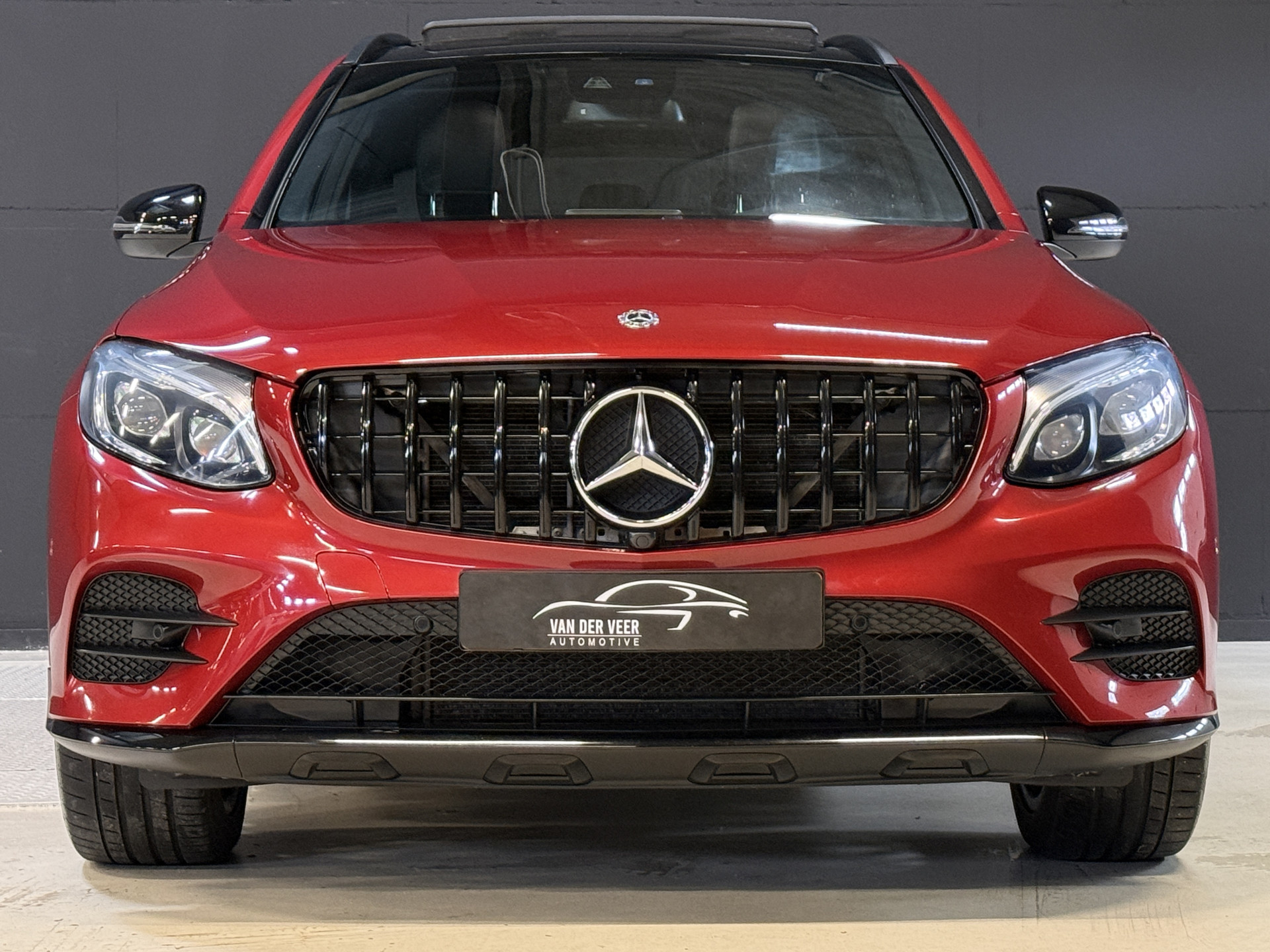 Mercedes-Benz GLC-klasse 250 4MATIC AMG Line Premium | Panoramadak | Stoelverwarming | Camera