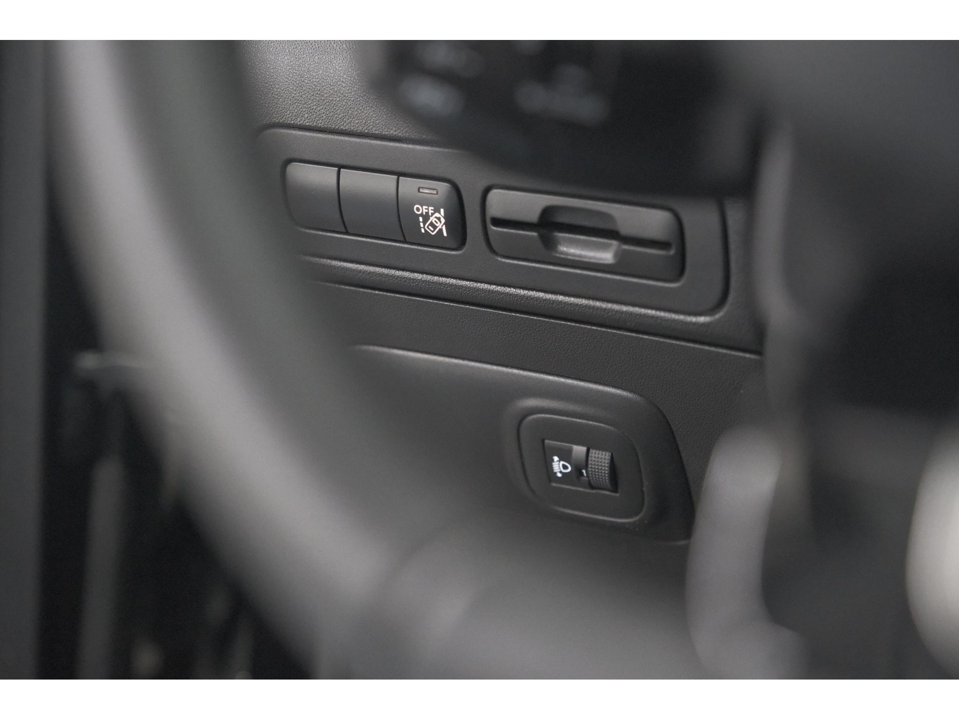 Citroen C3 Aircross PureTech 130 EAT6 Plus | Stoelverwarming | Apple Carplay | Parkeersensoren