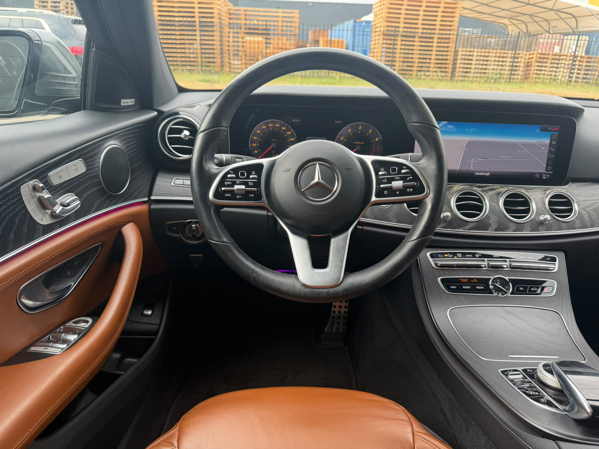 Mercedes-Benz E-klasse Estate 200 Premium 3/6/12 MND GARANTIE  | AUTOMAAT | NIEUWE APK | LEDER | PDC | NAVI | CRUISE |