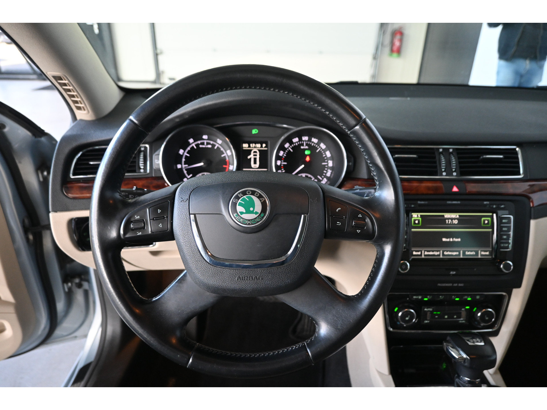 ŠKODA Superb Combi 1.8 TSI Elegance Business Line Automaat Navigatie Leder All in Prijs! Inruil Mogelijk!
