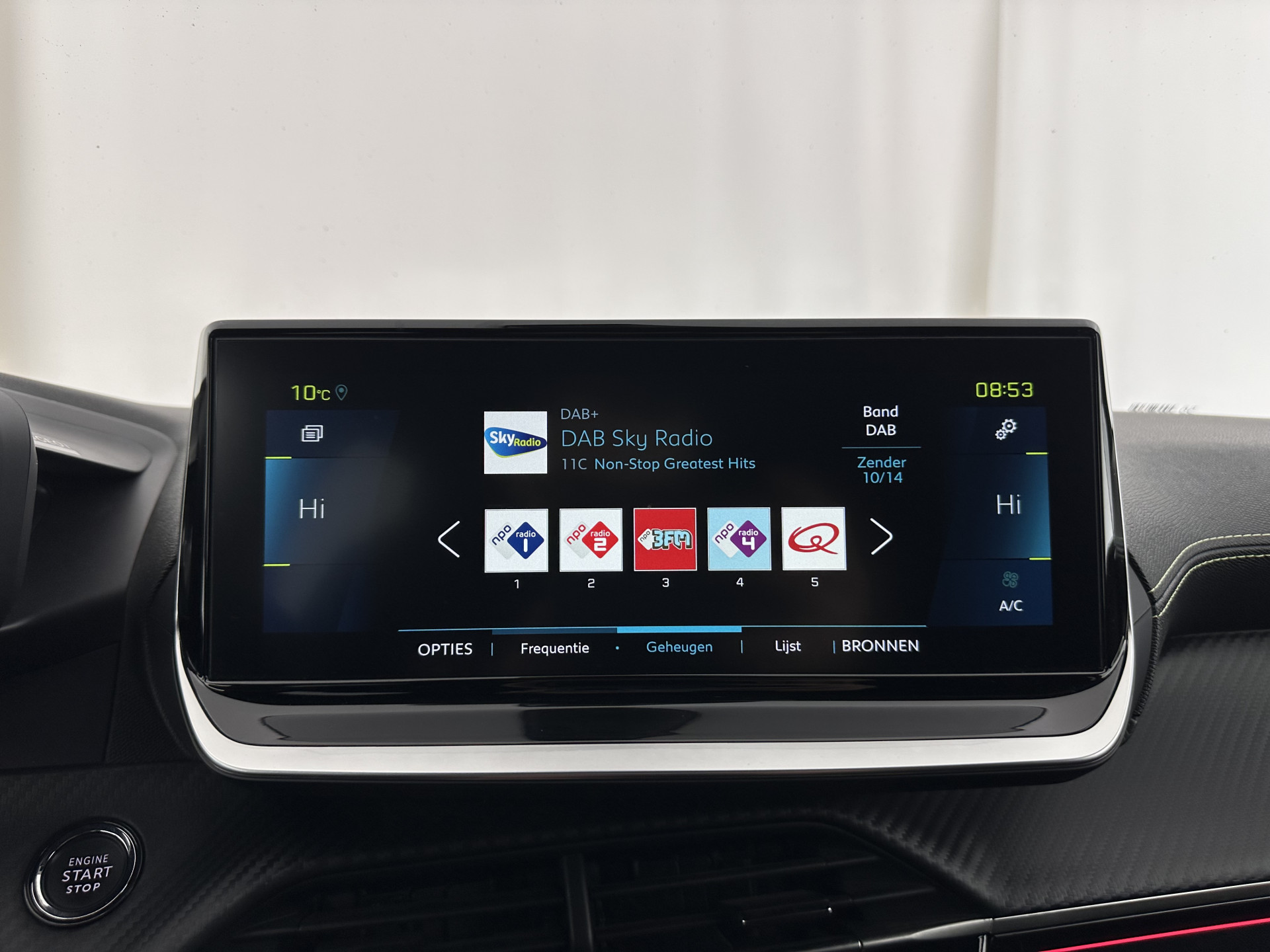 Peugeot e-208 EV GT Pack 50 kWh [ 3-Fase-11kW ] {SOH-88%] (INCL-BTW) *HEATPUMP | FULL-LED | DIGI-COCKPIT | BLINDSPOT | CAMERA | LEATHER-ALCANTARA | AMBIENTLIGHT | NAVI-FULLMAP | LANE-ASSIST | KEYLESS | DAB | CCS-FASTLOADER | HEATED-SPORTSEATS | PRIV