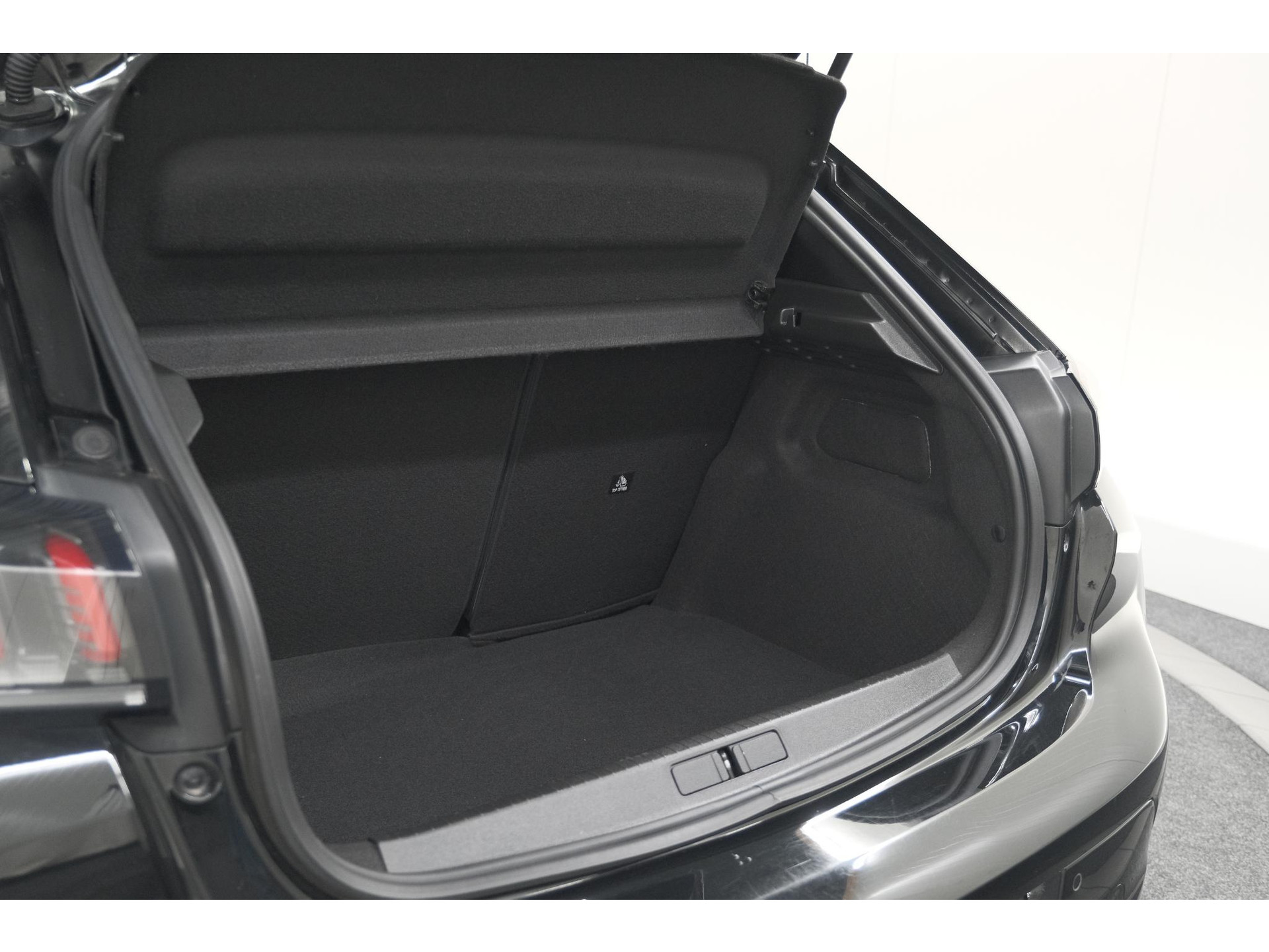 Peugeot 208 PureTech 100 Allure Pack | Camera | Apple Carplay | Stoelverwarming | Parkeersensoren