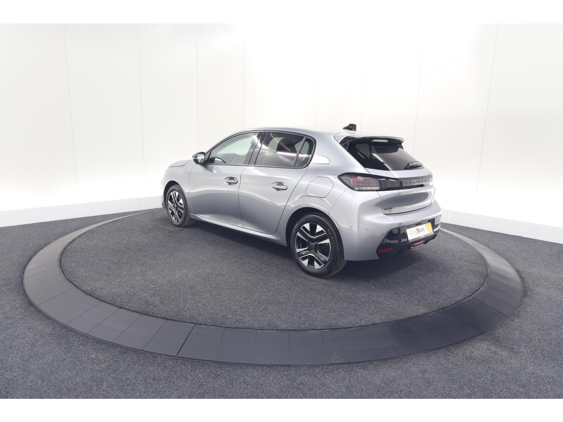 Peugeot 208 PureTech 100 Allure | 360 Camera | Adaptieve Cruise Control | Dodehoekdetectie