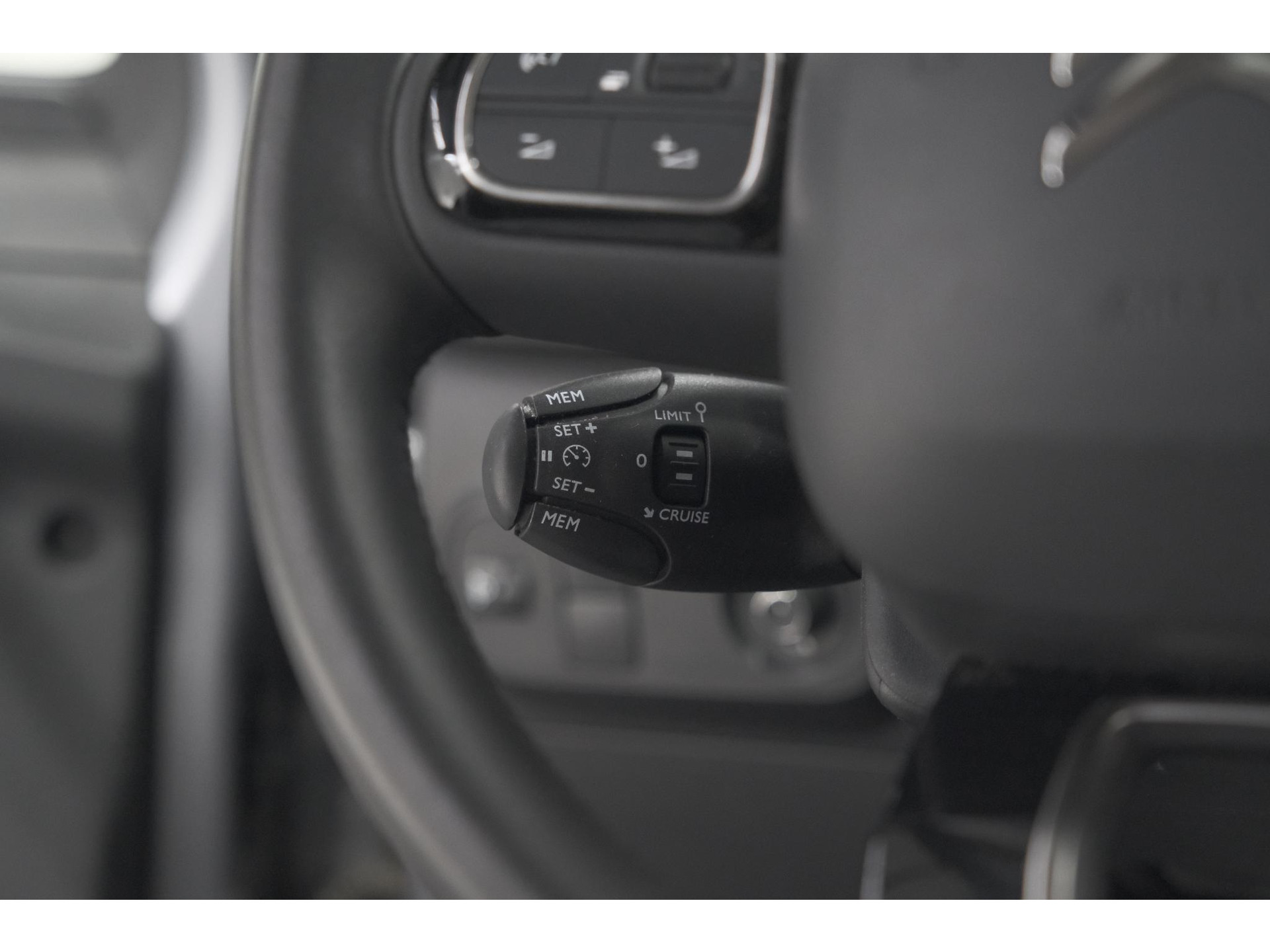 Citroen C3 PureTech 83 Max | Camera | Stoelverwarming | Navigatie | Parkeersensoren