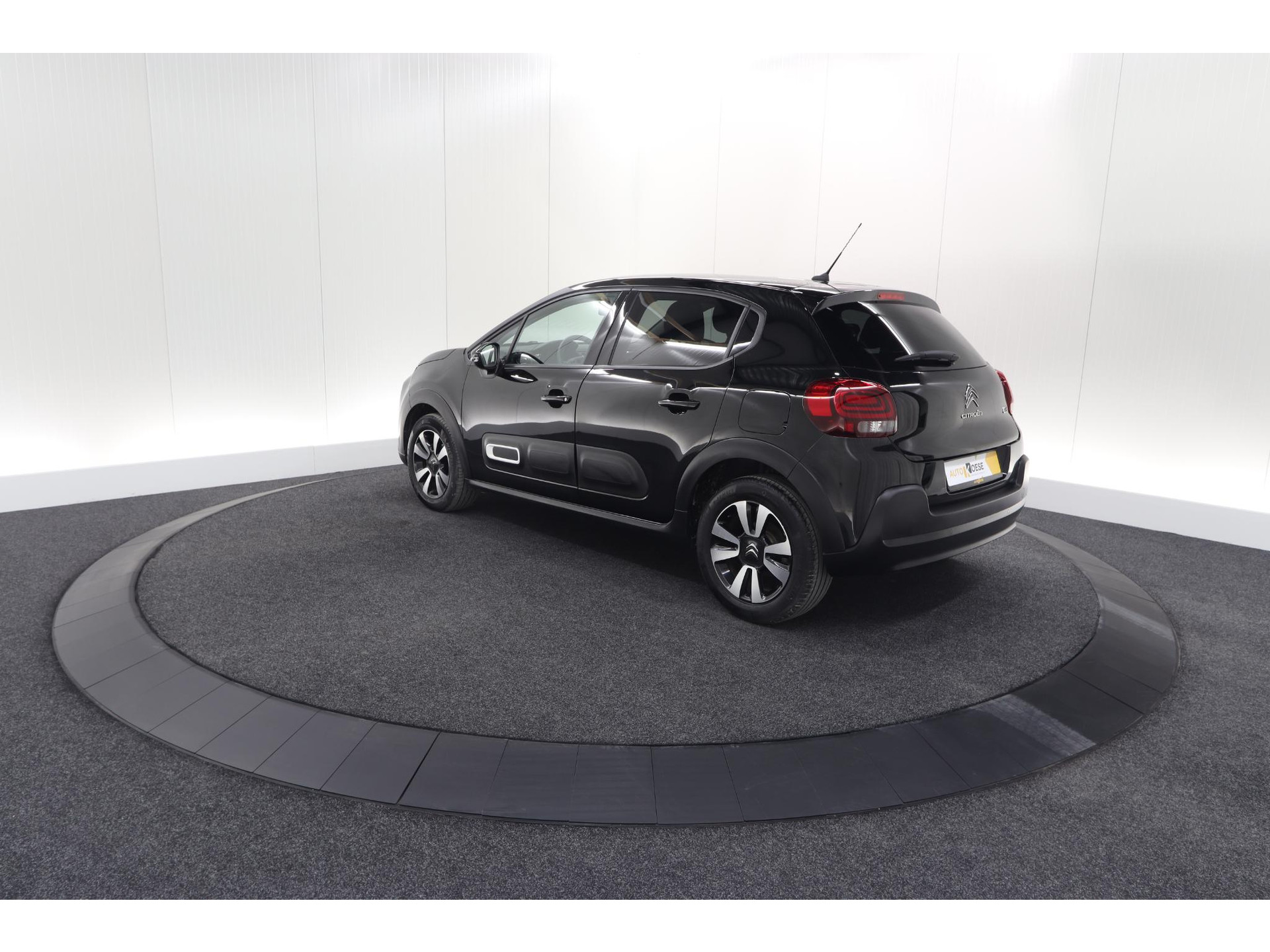 Citroen C3 PureTech 110 EAT6 Max | Apple Carplay | Parkeersensoren | Climate Control | 16 Inch Lichtmetalen Velgen