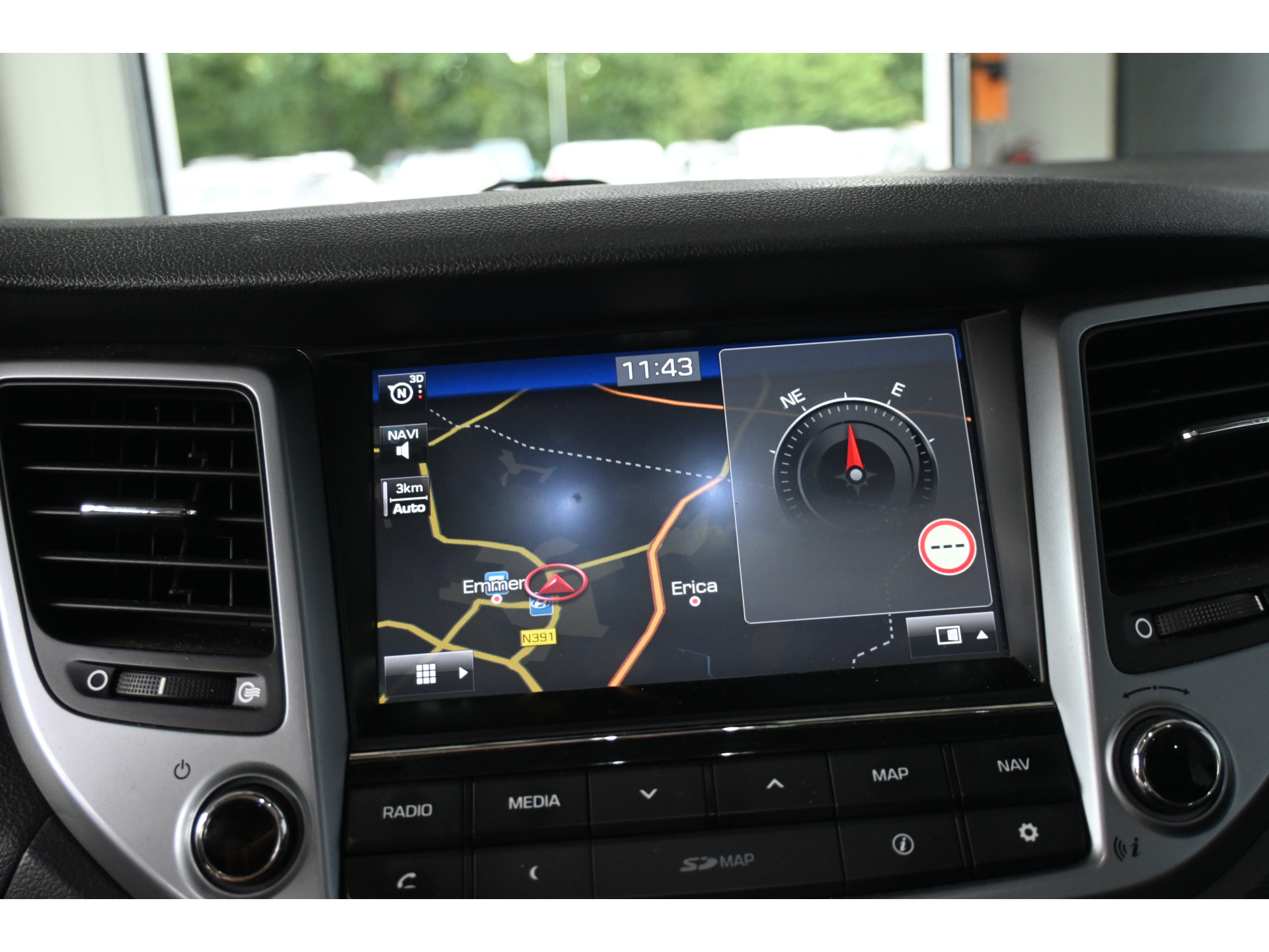 Hyundai Tucson 1.6 T-GDi Comfort 4WD Automaat Cruise Clima Trekhaak Panoramadak Stoelverwarming Goed Onderhouden! Inruil Mogelijk!