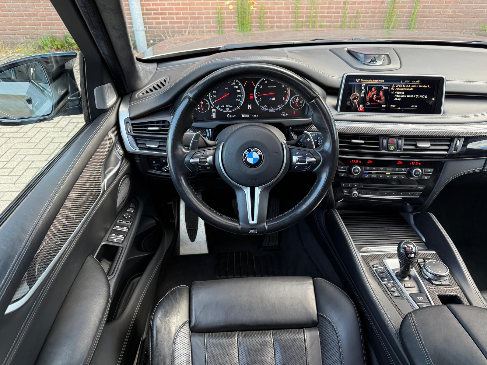 BMW X5 M | 2E EIGENAAR |3/6/12MND GARANTIE| PANO | LED | B&O | DAB | HEAD-UP | 360 CAMERA | TREKHAAK | BOMVOL |