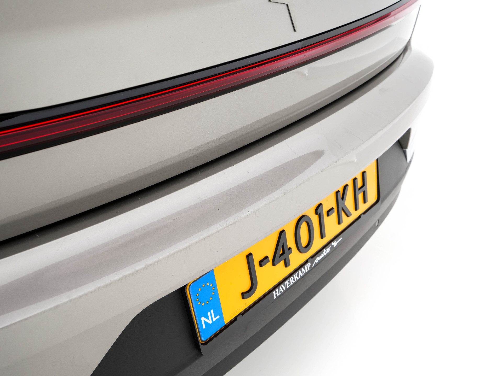 Polestar 2 Long Range Dual Motor Launch Edition 78kWh [ 3-Fase ] {SOH-93%} (INCL-BTW) *PANO | HARMAN/KARDON-AUDIO | FULL-LED | TOPVIEW | BLINDSPOT |  KEYLESS | MEMORY-PACK | ADAPTIVE CRUISE | CARPLAY | HEATED-SPORTSEATS | DIGI-COCKPIT | 20"ALU*