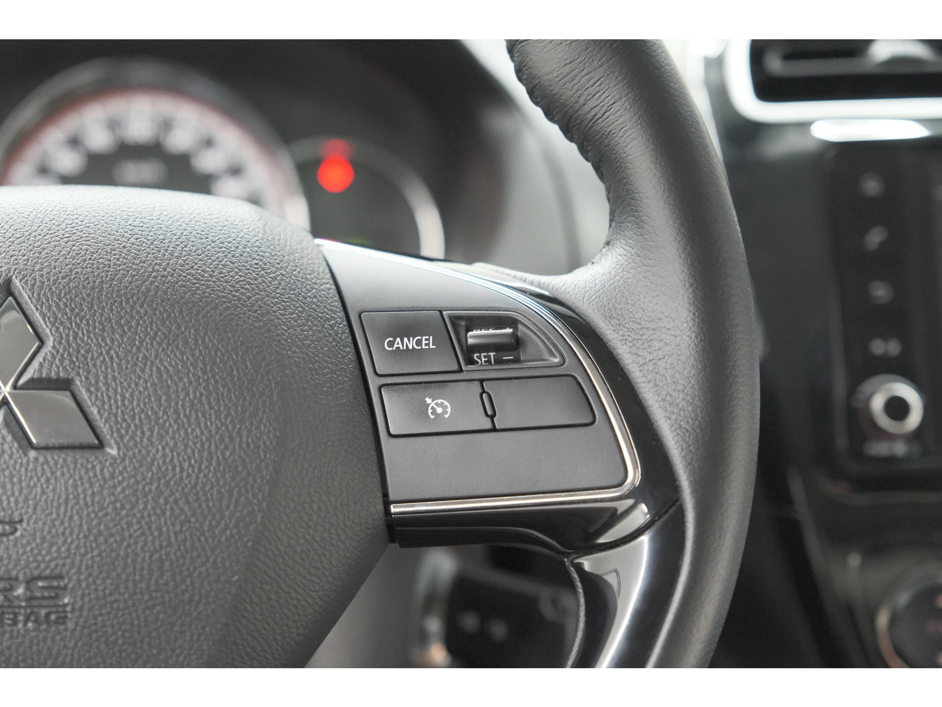 Mitsubishi Space Star 1.2 Intense | AUTOMAAT! | Apple Carplay | Allseason Banden | Climate Control