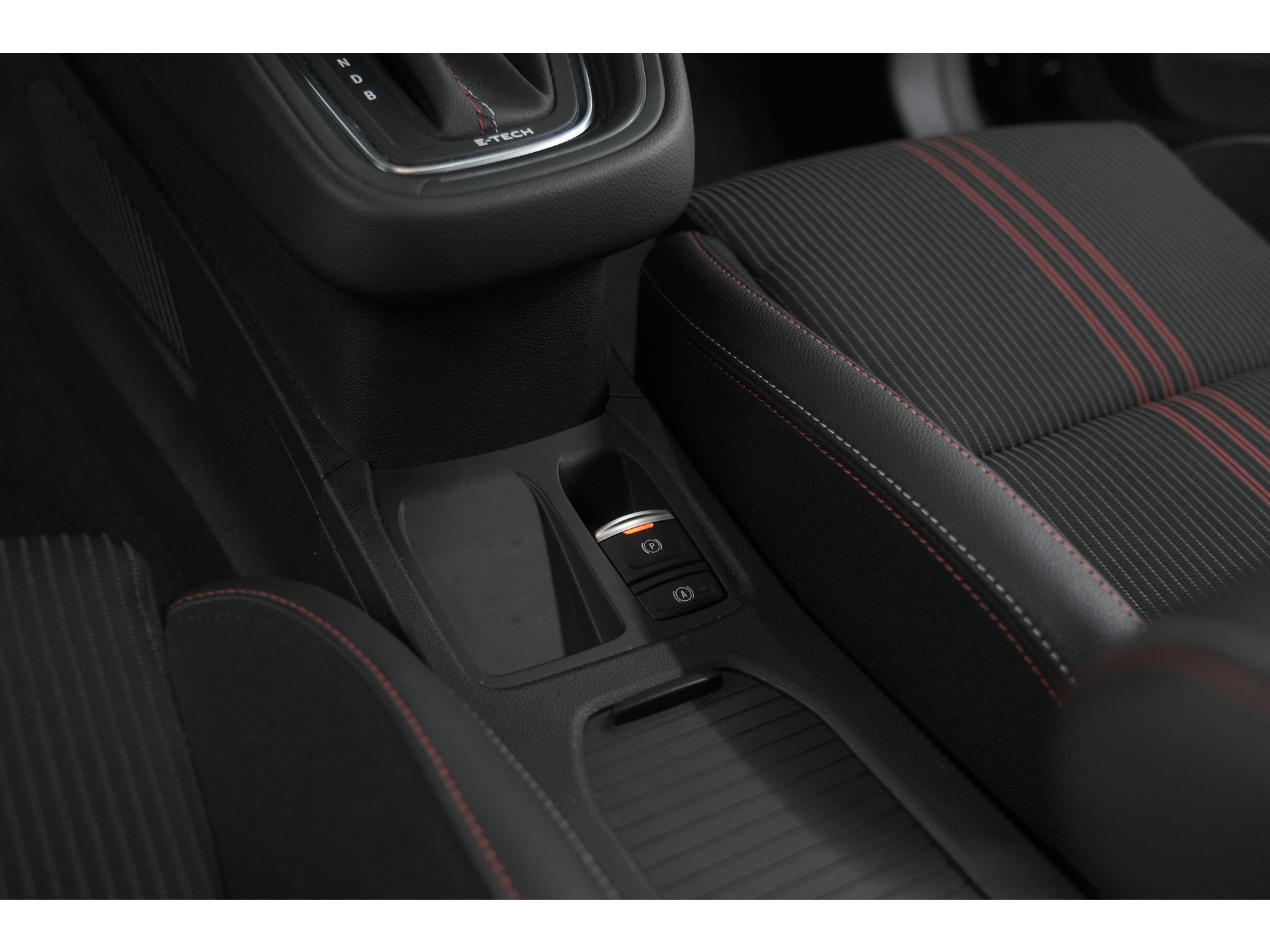 Renault Clio 1.6 E-Tech Hybrid 140 R.S. Line | 360 Camera | Apple Carplay | 9.3 Inch Groot Scherm | Sportstoelen