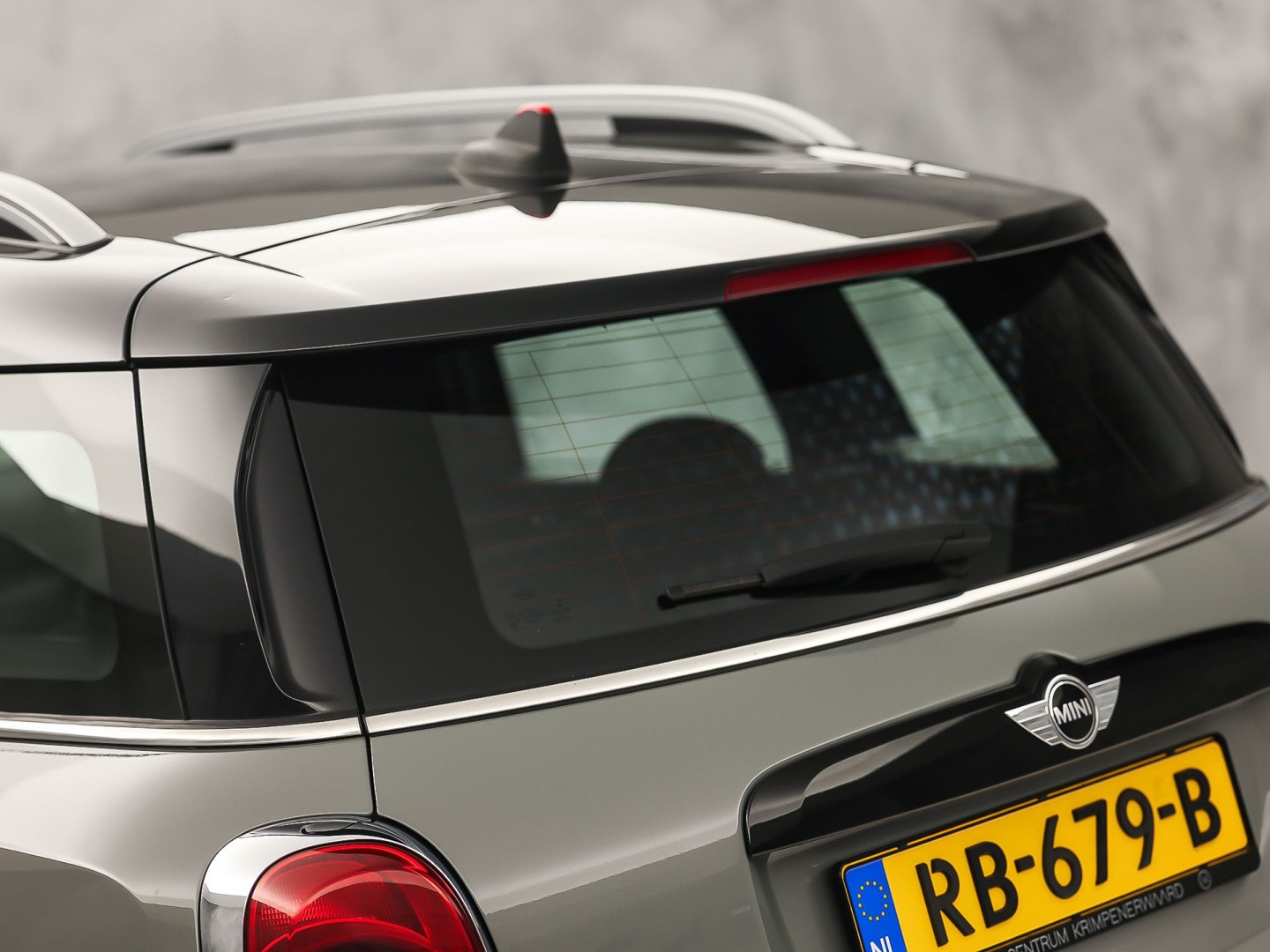 MINI Countryman 1.5 Cooper Chili (NAVIGATIE, CLIMATE, LEDER, PARKEERSENSOREN, SPORTSTOELEN, CRUISE, NIEUWE APK, NIEUWSTAAT)