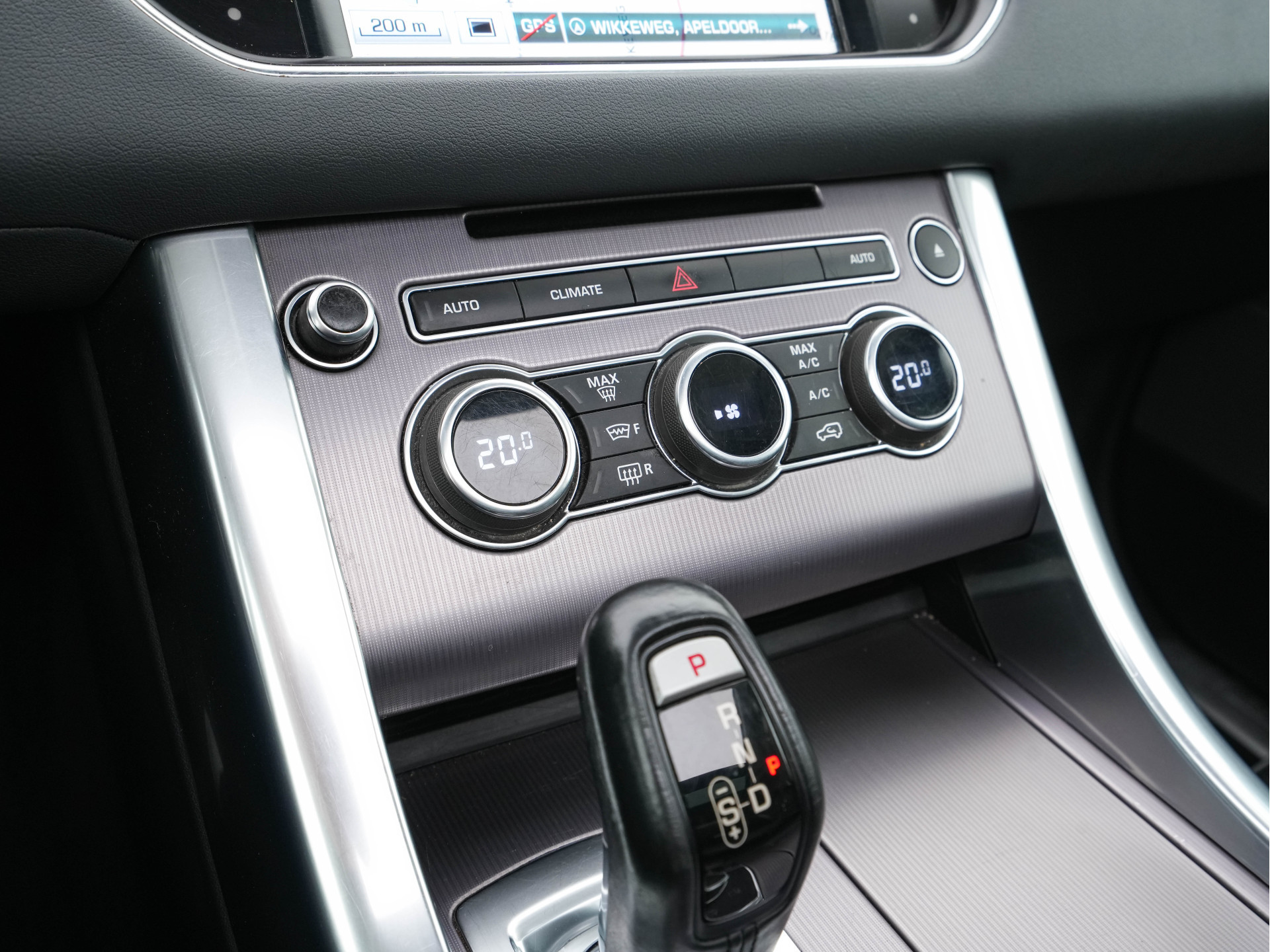 Land Rover Range Rover Sport 3.0 TDV6 HSE Dynamic [ 7-Pers ] Aut. *PANO | LEATHER | BI-XENON | NAVI-FULLMAP | CAMERA | CRUISE | HEAD-UP | MEMORY-PACK | HEATED-COMFORTSEATS | PRIVACY-GLASS | SHIFT-PADDLES | TOWBAR | 20"ALU*