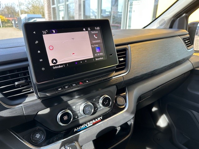 Renault Trafic 170PK L2H1 Extra DC DUBBEL CABINE | ANNIVERSARY BLACK EDITION | CAMERA | Stoelverwarming | NAVI