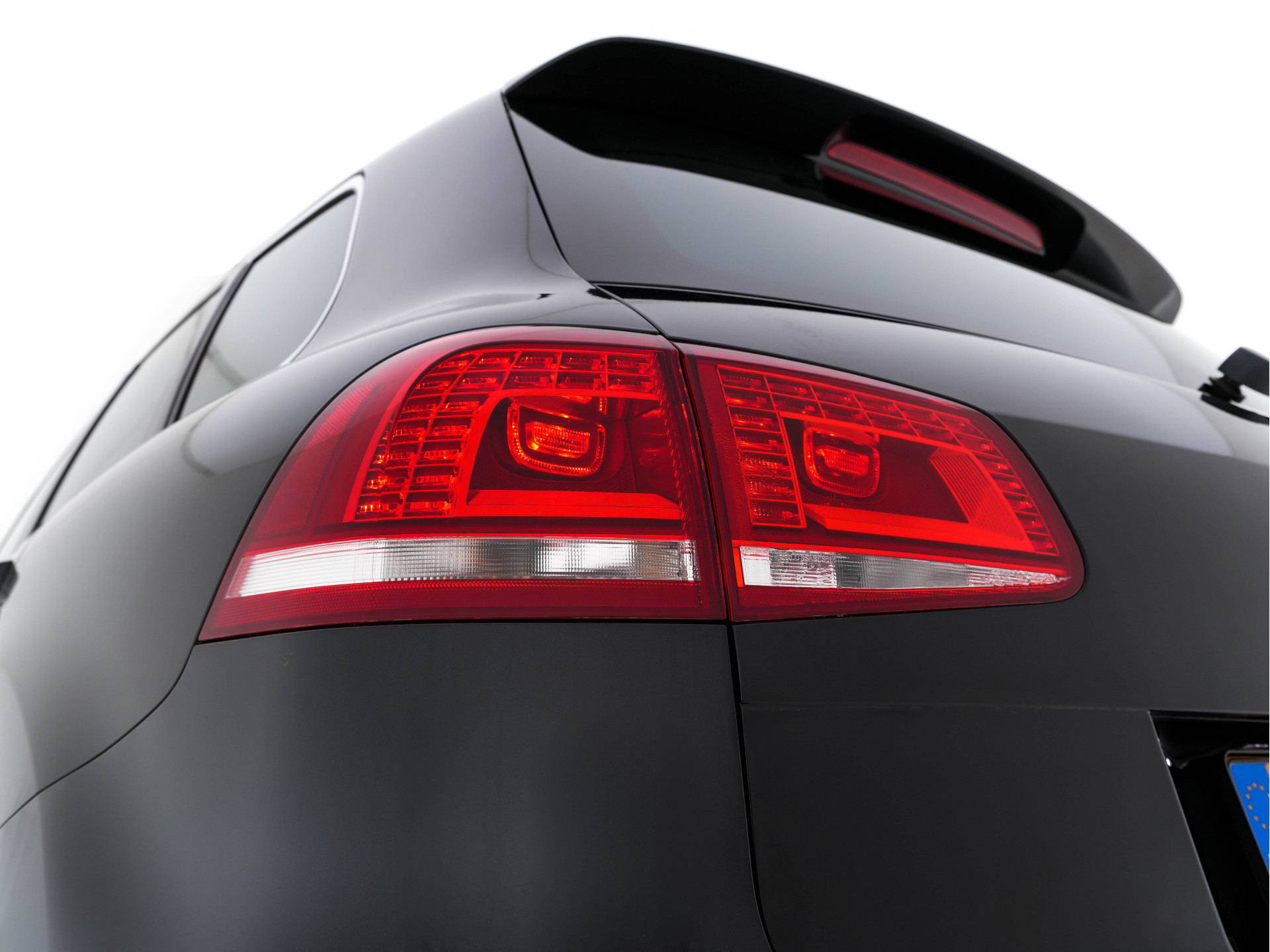 Volkswagen Touareg 3.0 TDI R-line-Pack Chrome-Pack Aut. *PANO | FULL-LEATHER | NAVI-FULLMAP | XENON | DYNAUDIO | MEMORY-PACK | ECC | SHIFT-PADDLES | PDC | DAB | COMFORT-SEATS | 21"ALU*