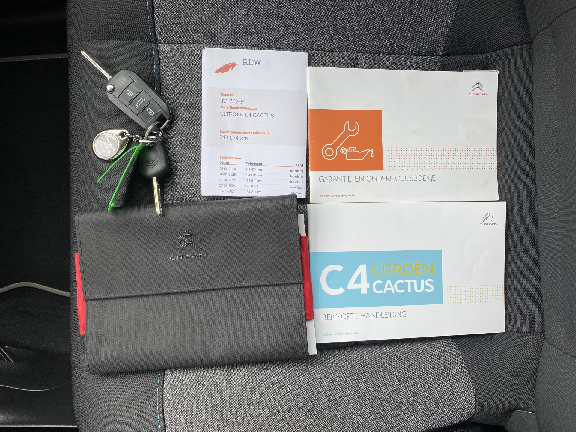 Citroën C4 Cactus 1.2 PureTech Business | navigatie | trekhaak | cruise control | parkeersensoren | apple carplay/android auto