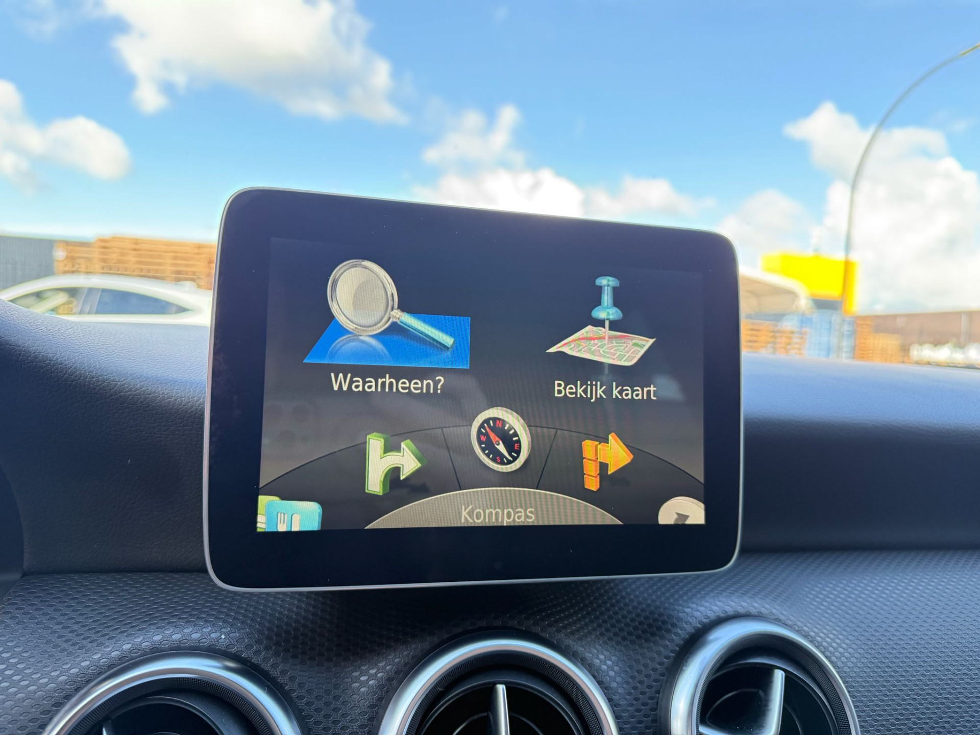 Mercedes-Benz A-klasse 160 Ambition | 2E EIGENAAR | 3/6/12MND GARANTIE | AUTOMAAT | LED | CRUISE | NAVI | AIRCO | BLUETOOTH | TREKHAAK |