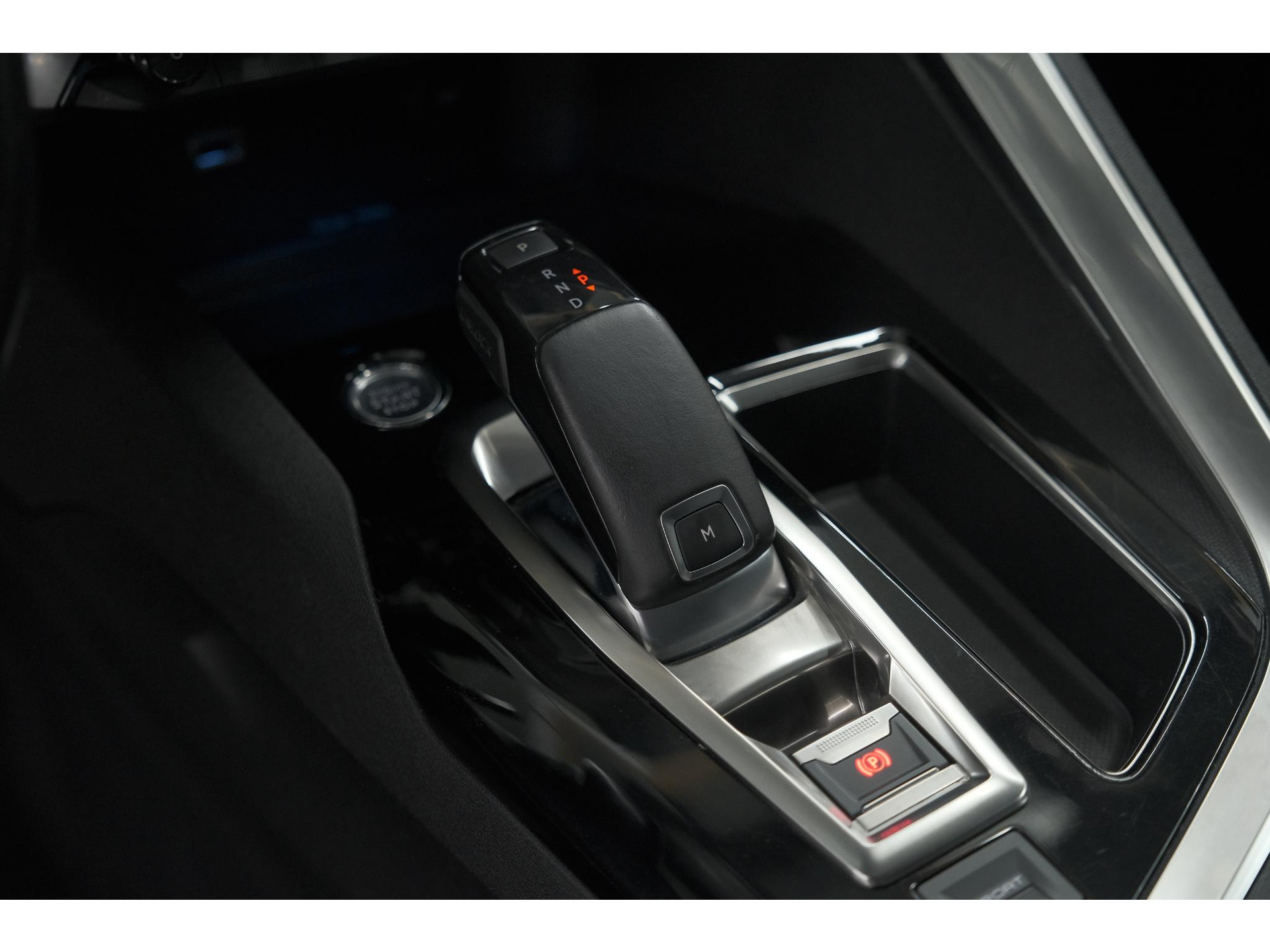 Peugeot 5008 PureTech 130 EAT8 Crossway | Trekhaak | Camera | Navigatie | Apple Carplay