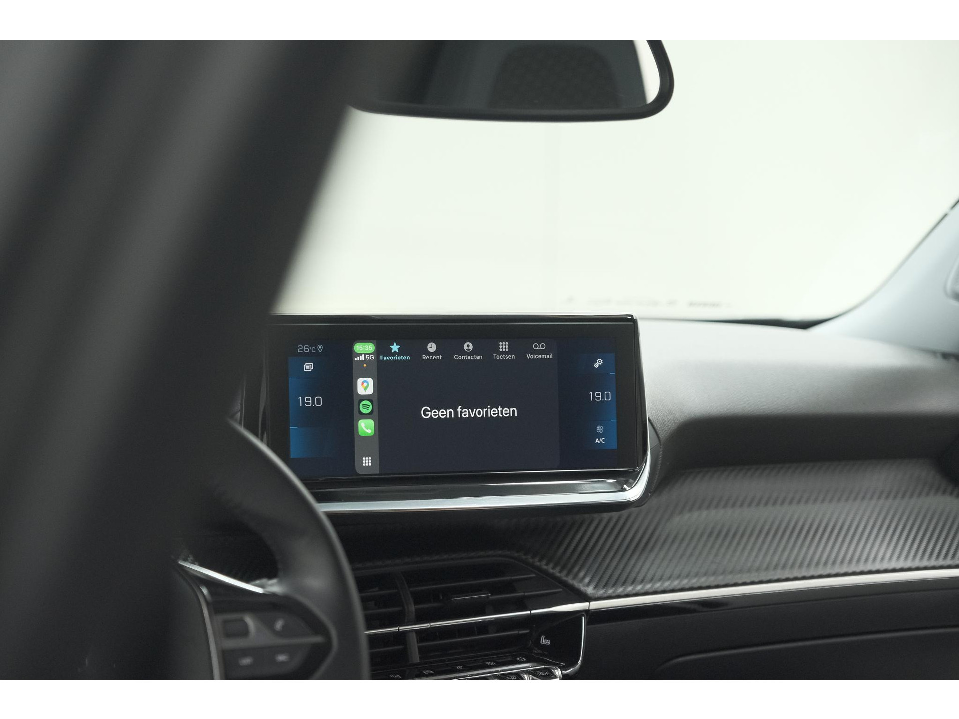 Peugeot 2008 PureTech 130 Allure | Trekhaak | Camera | Navigatie | Parkeersensoren