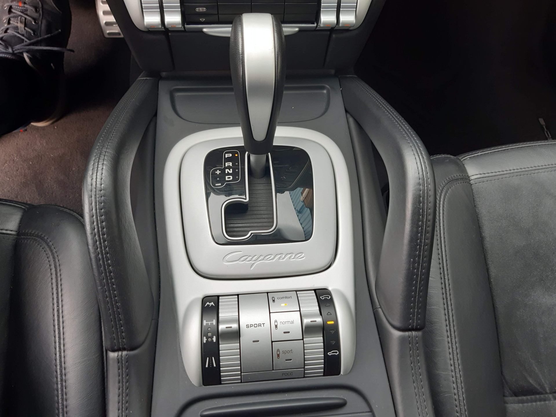 Porsche Cayenne GTS Uniek Exemplaar met lage kilometers Volledige onderhoudshistorie van Porsche-dealer beschikbaar,
